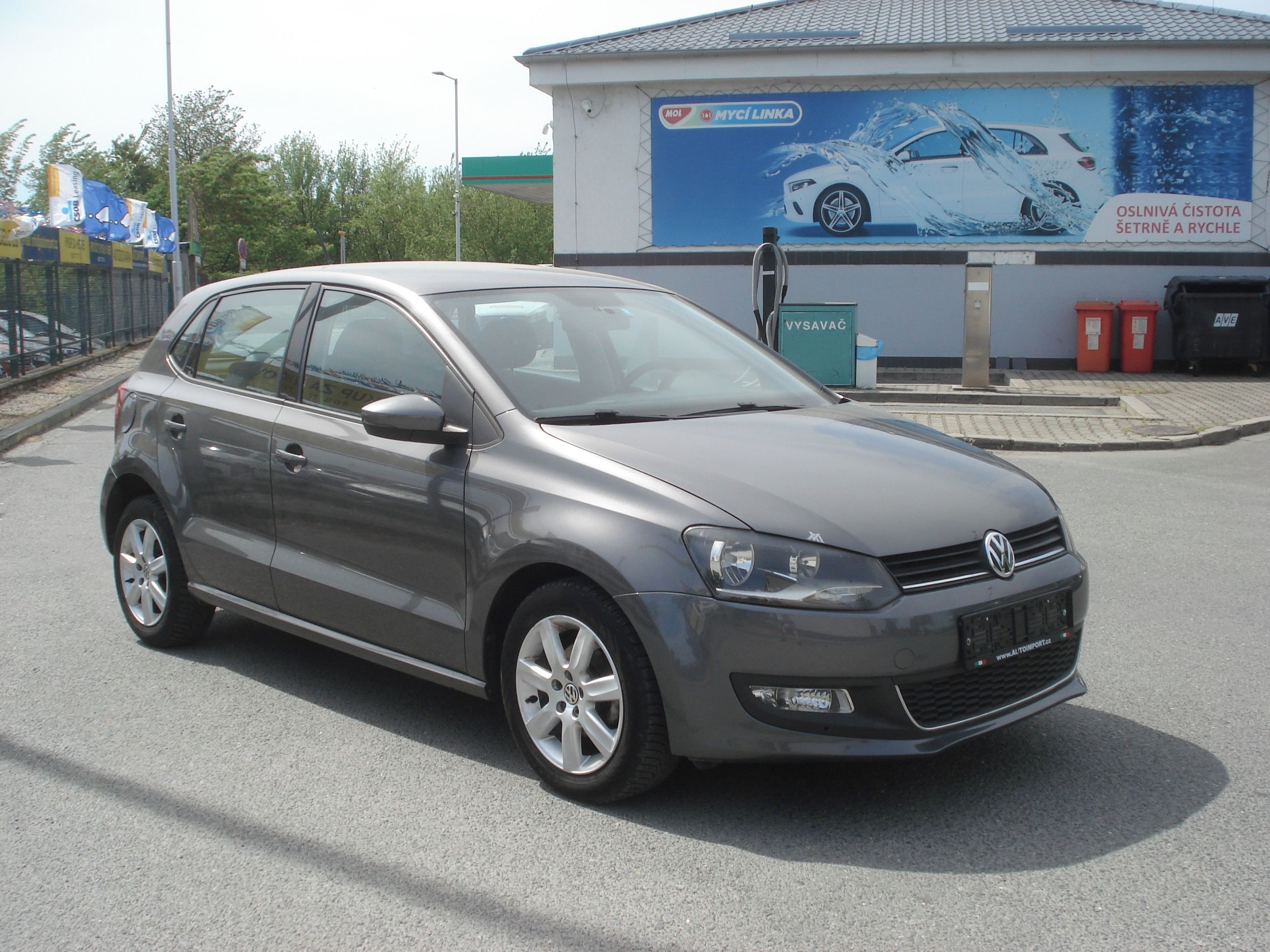 Volkswagen Polo, 1.2 TSi  1. Majitel - fotka 5