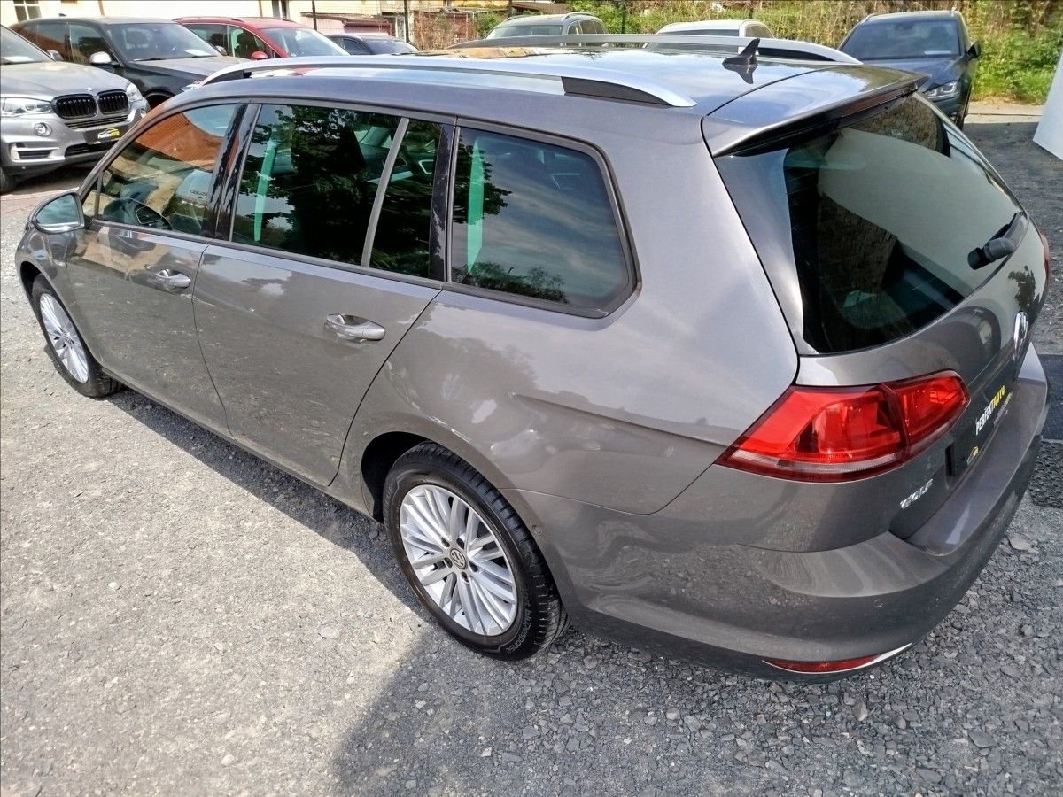 Volkswagen Golf, 1,4 TSi 90 kW, CUP - fotka 4