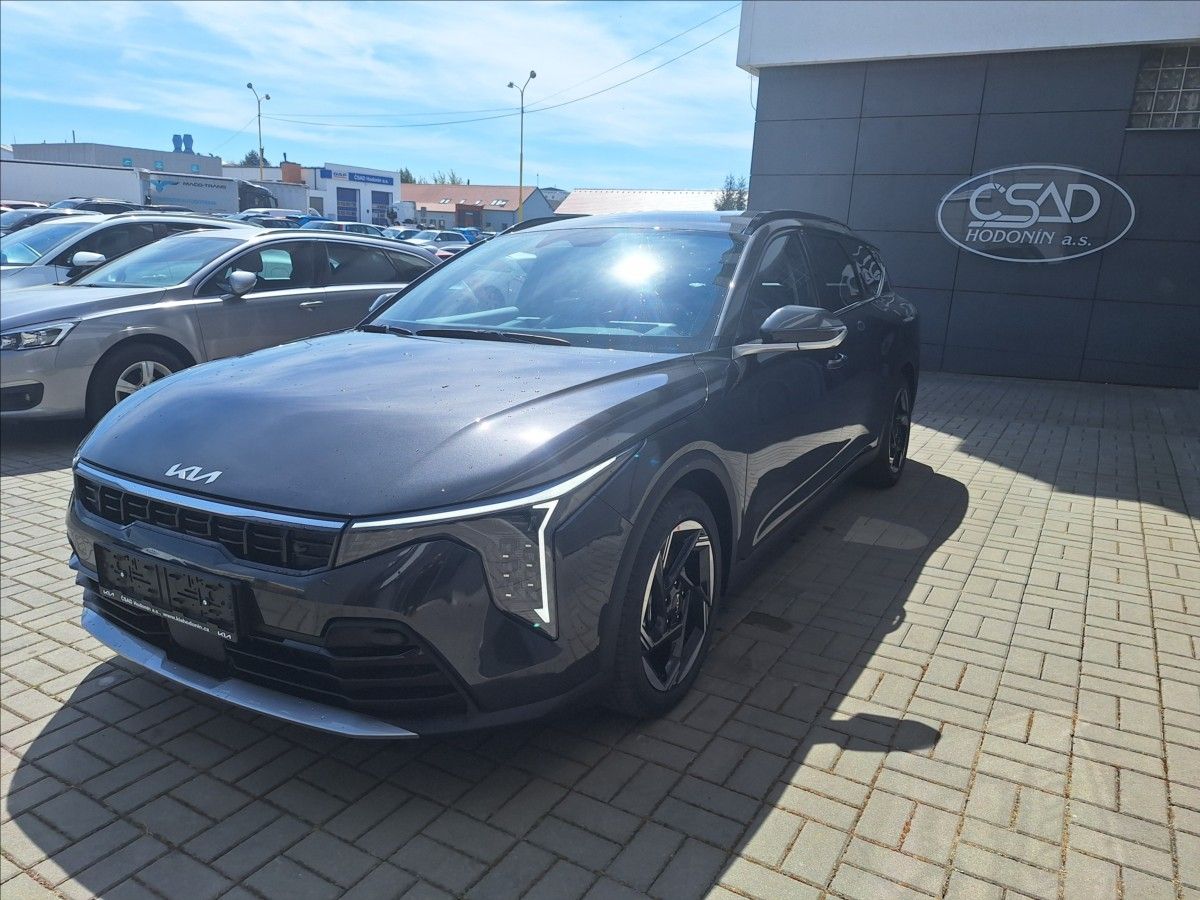 Kia K4, 1,6 7 DCT automat  Top - fotka 3