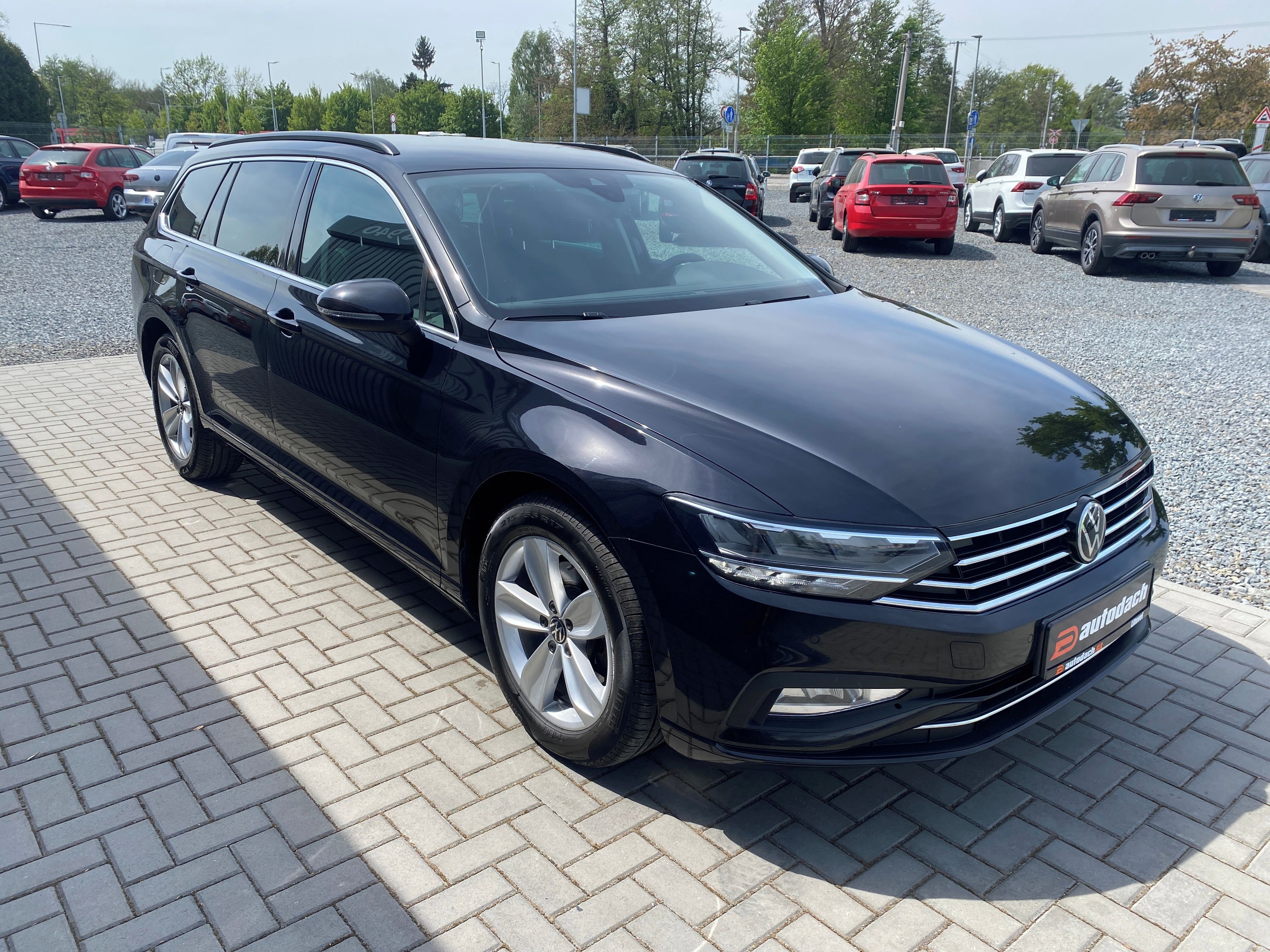 Volkswagen Passat, 2.0TSI140kW-1xMAJ.-LED-DSG-ACC - fotka 6