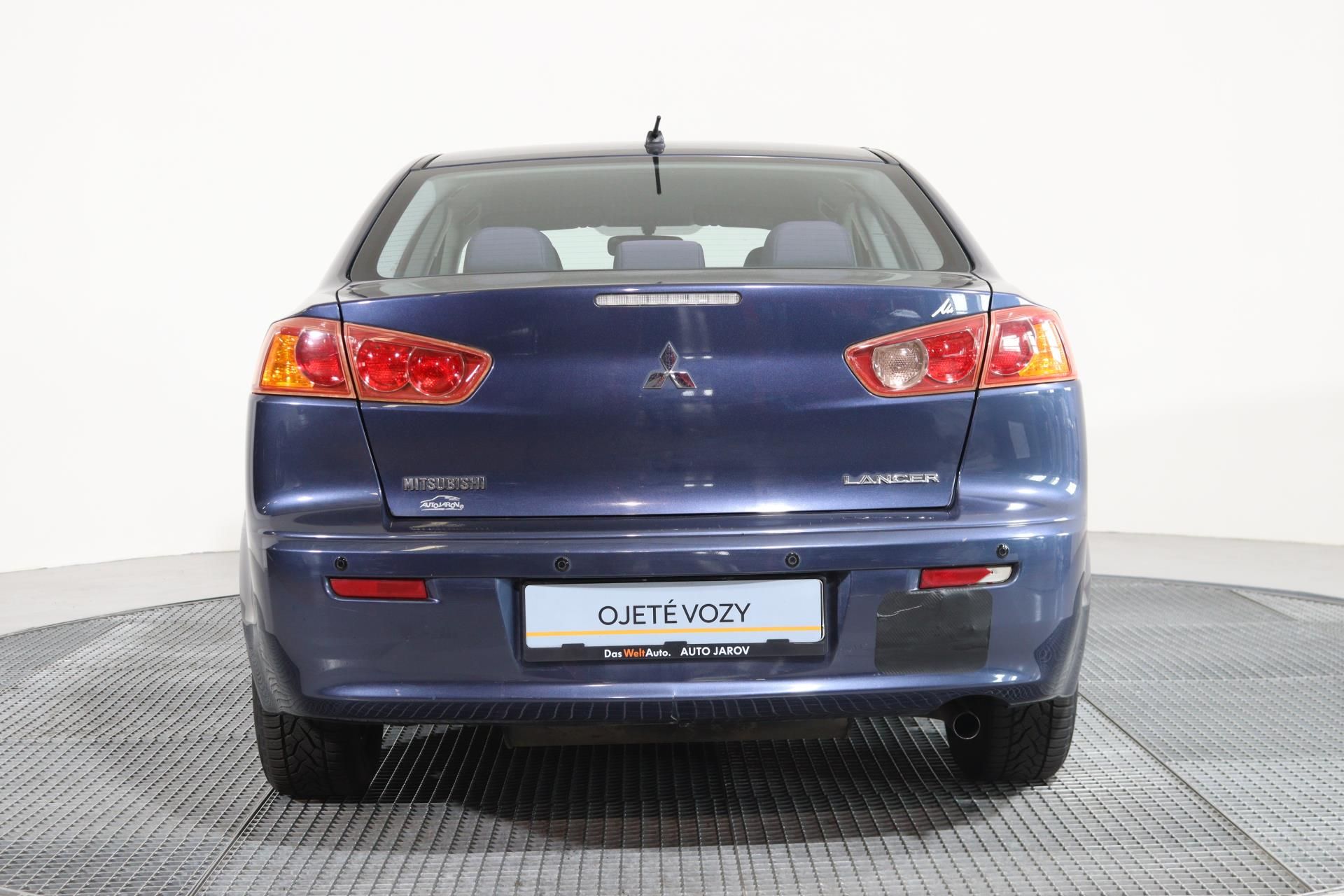 Mitsubishi Lancer, 1,5i 80kW - fotka 6