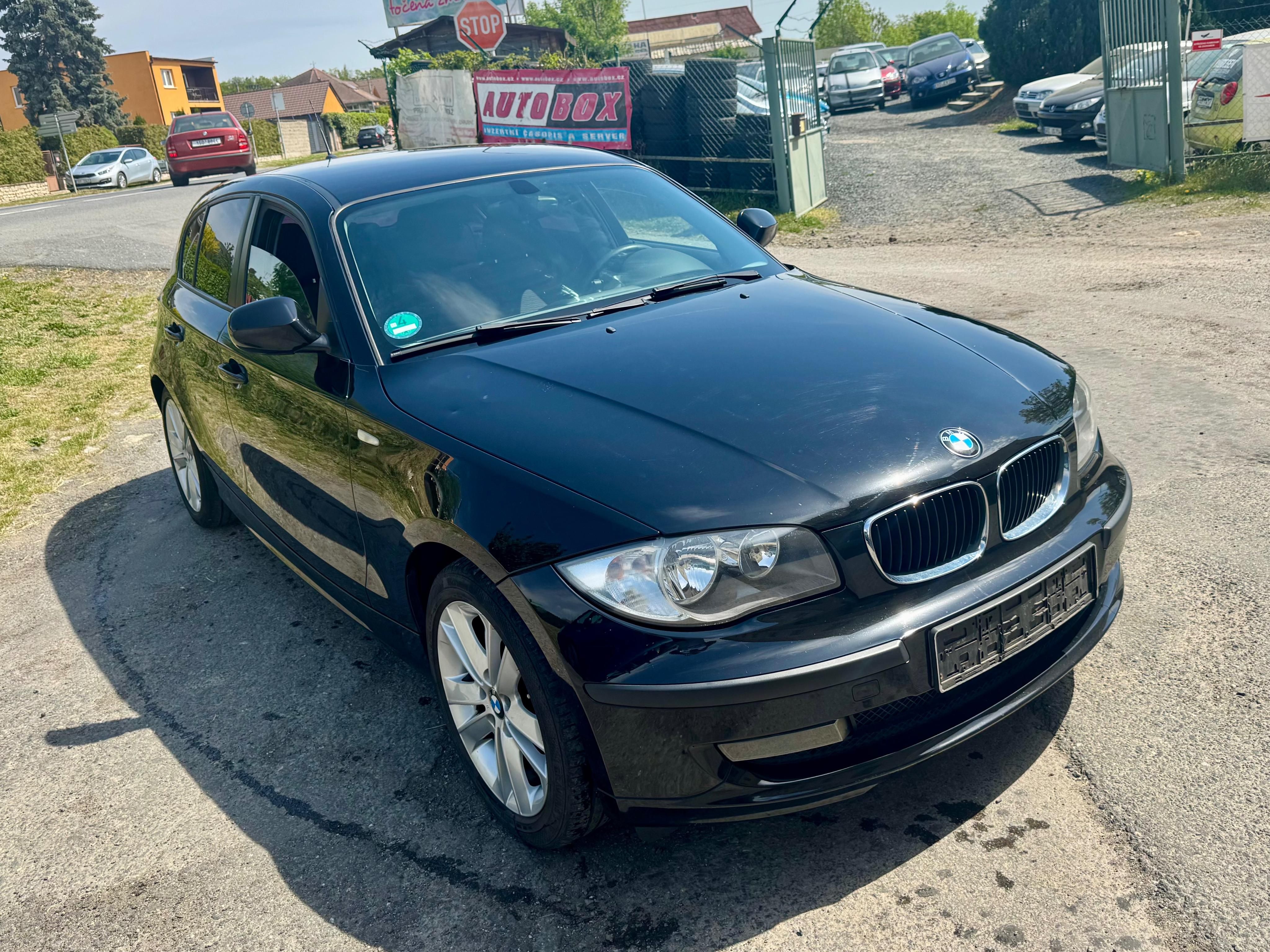 BMW Řada 1, 120i 90kW.5dveř.Manual - fotka 6