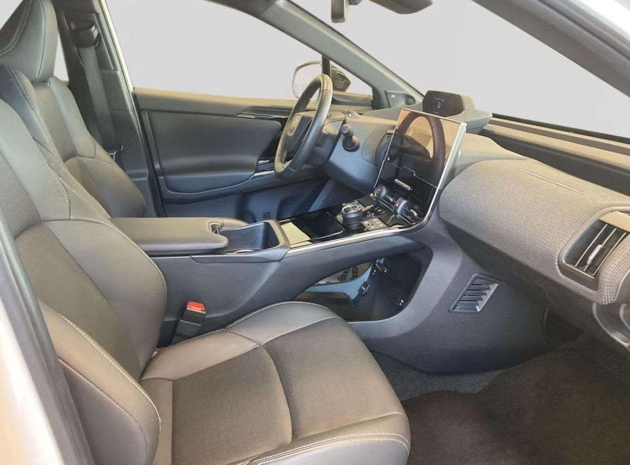 Toyota bZ4X, Executive AWD 360kam Tažné - fotka 6