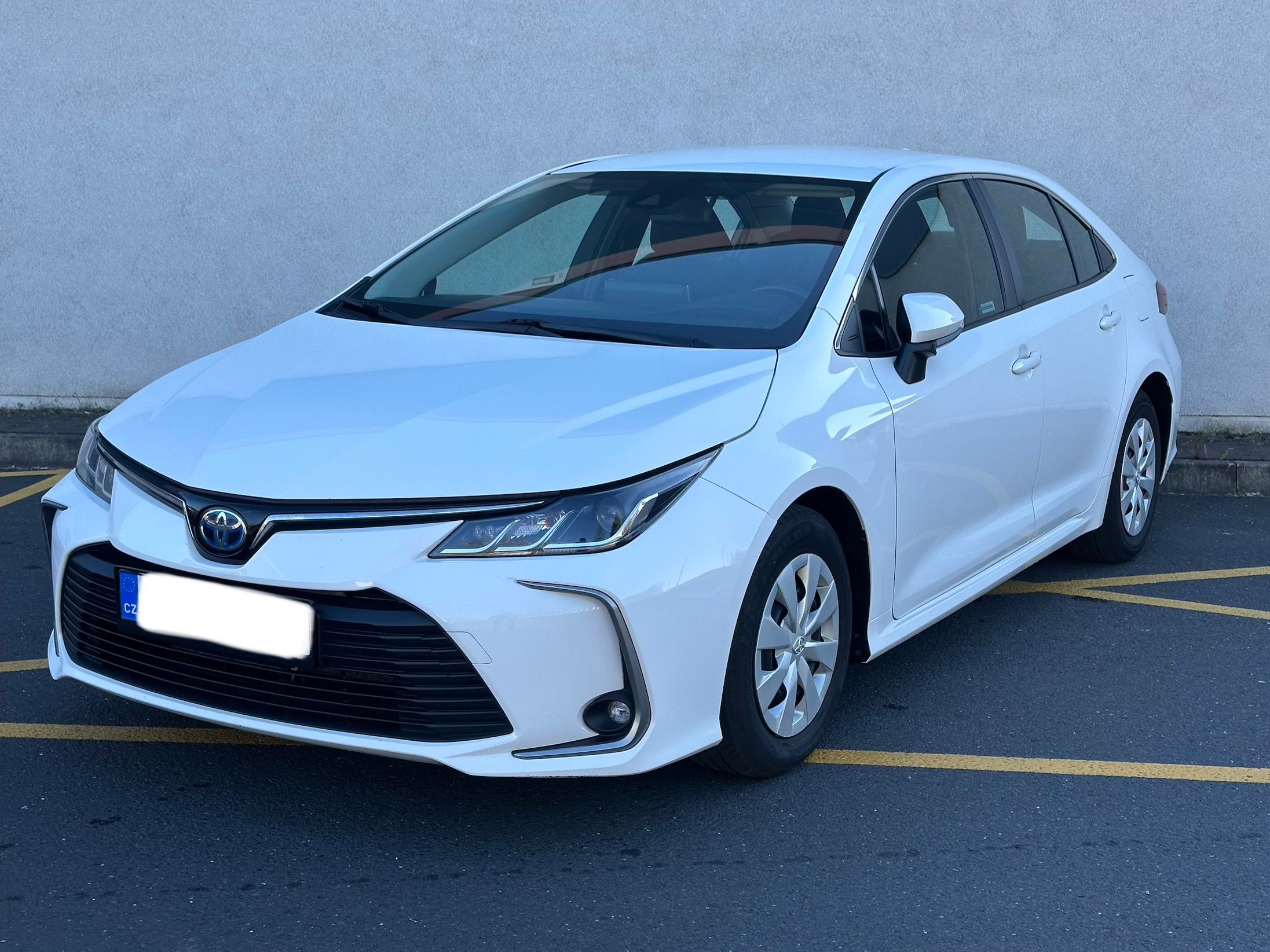 Toyota Corolla, Hybrid,1.maj.Čr,DPH - fotka 3