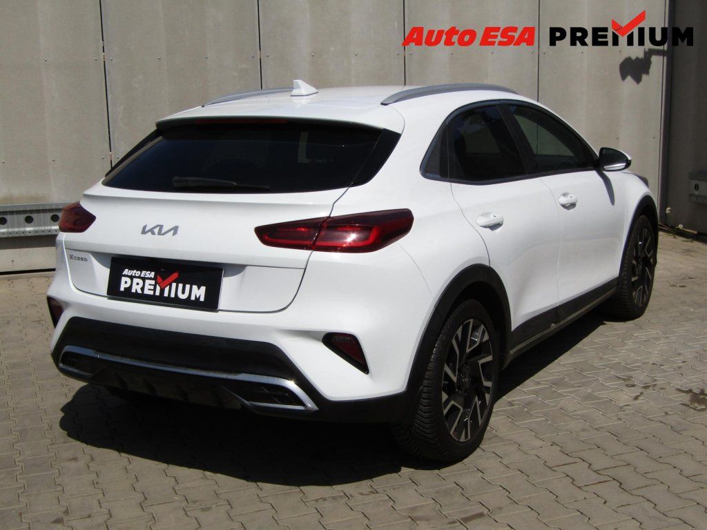Kia XCee´d, 1.5 TGDi,1.maj,ČR,Edition - fotka 4