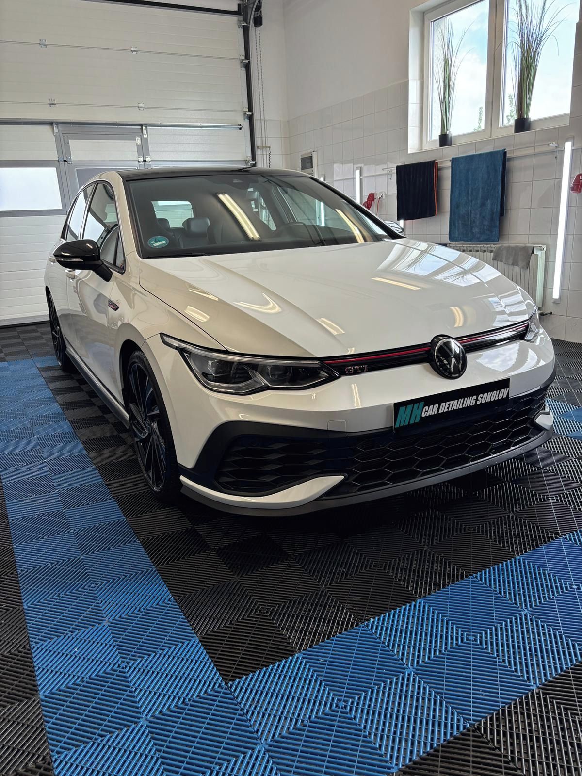 Volkswagen Golf, 1 maj.plný servis ZÁRUKA 1 ROK - fotka 2