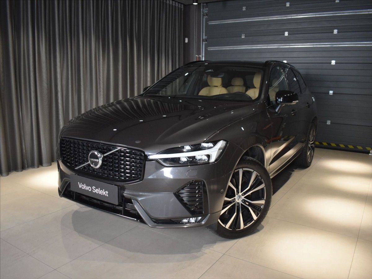Volvo XC60, 2,0 B4 AWD Ultimate tažné,pano