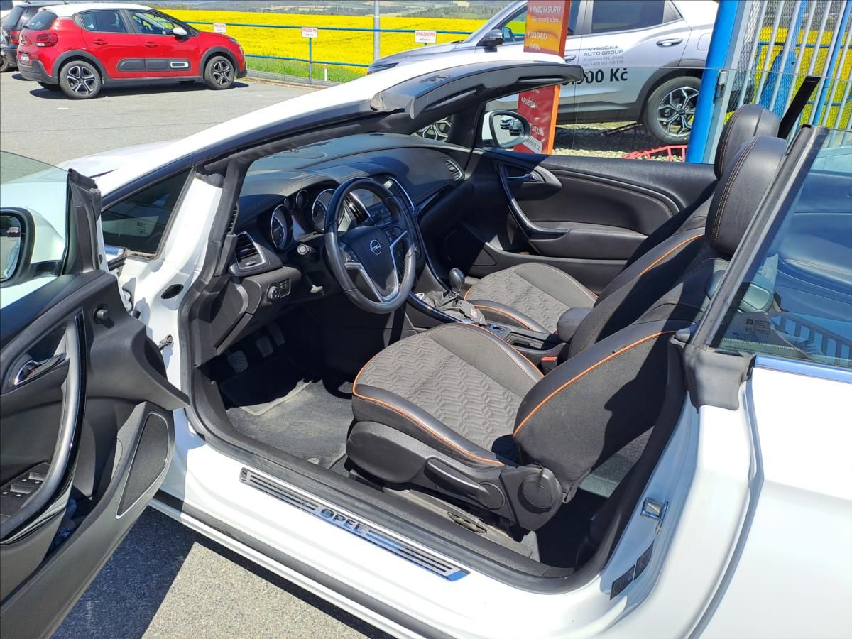 Opel Cascada, 2,0 CDTI 121kW KABRIOLET - fotka 5
