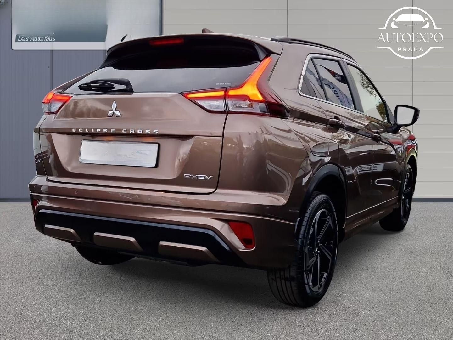 Mitsubishi Eclipse Cross, Plug-In Hybrid Select Navi LED - fotka 3