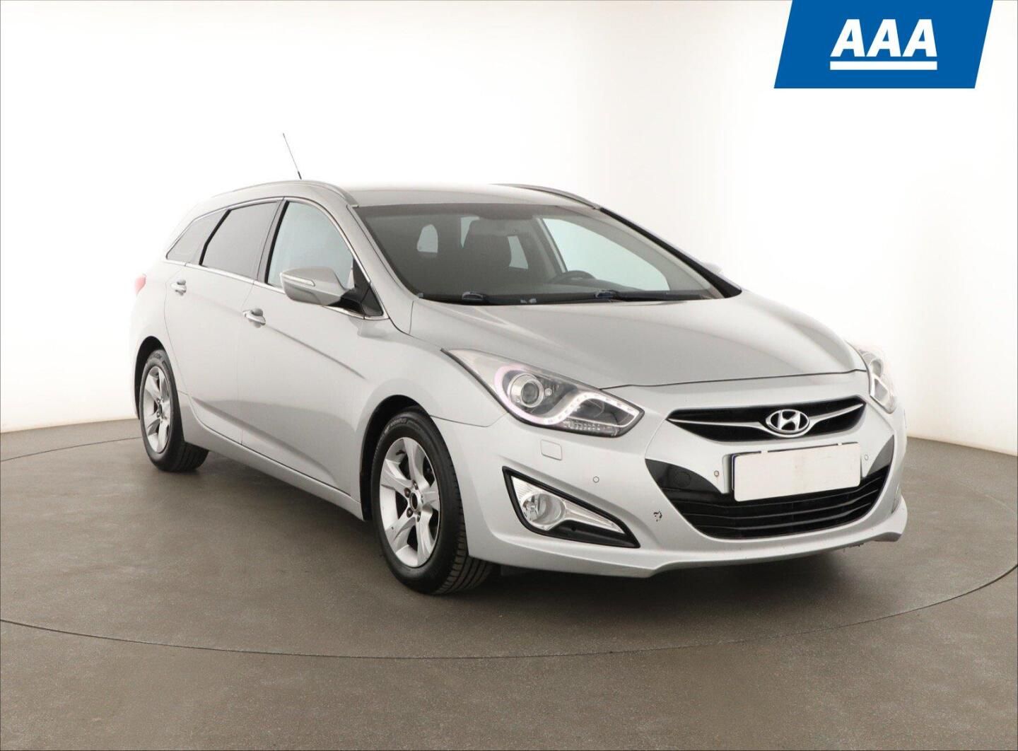 Hyundai i40, 1.7 CRDi, Automatická klima