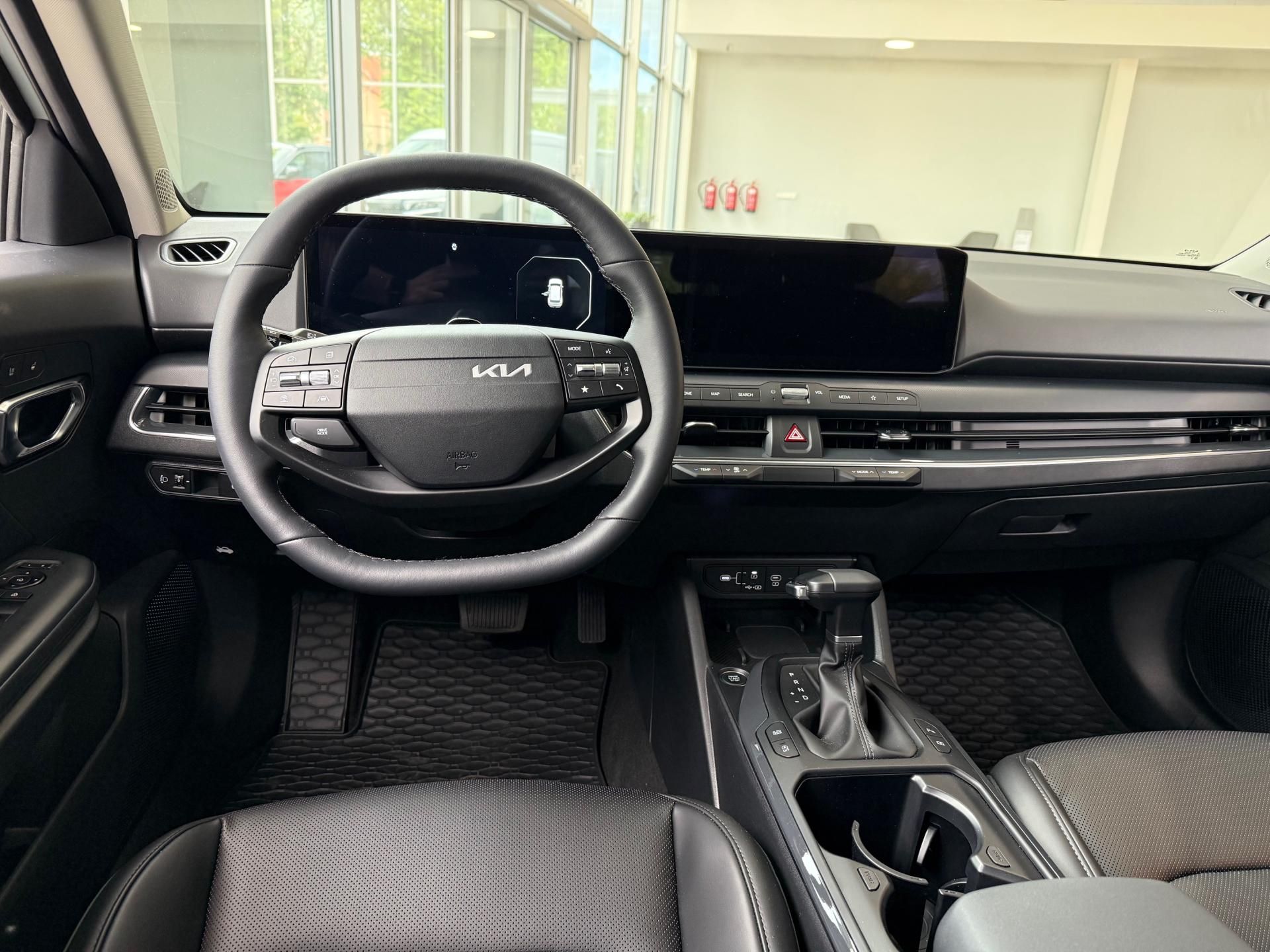 Kia K4, 1,6 T-GDi GPF 7DCT TOP 110 KW - fotka 6