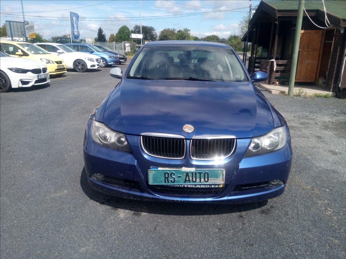 BMW Řada 3, 2,0 d DIGIKLIMA, KŮŽE - fotka 2
