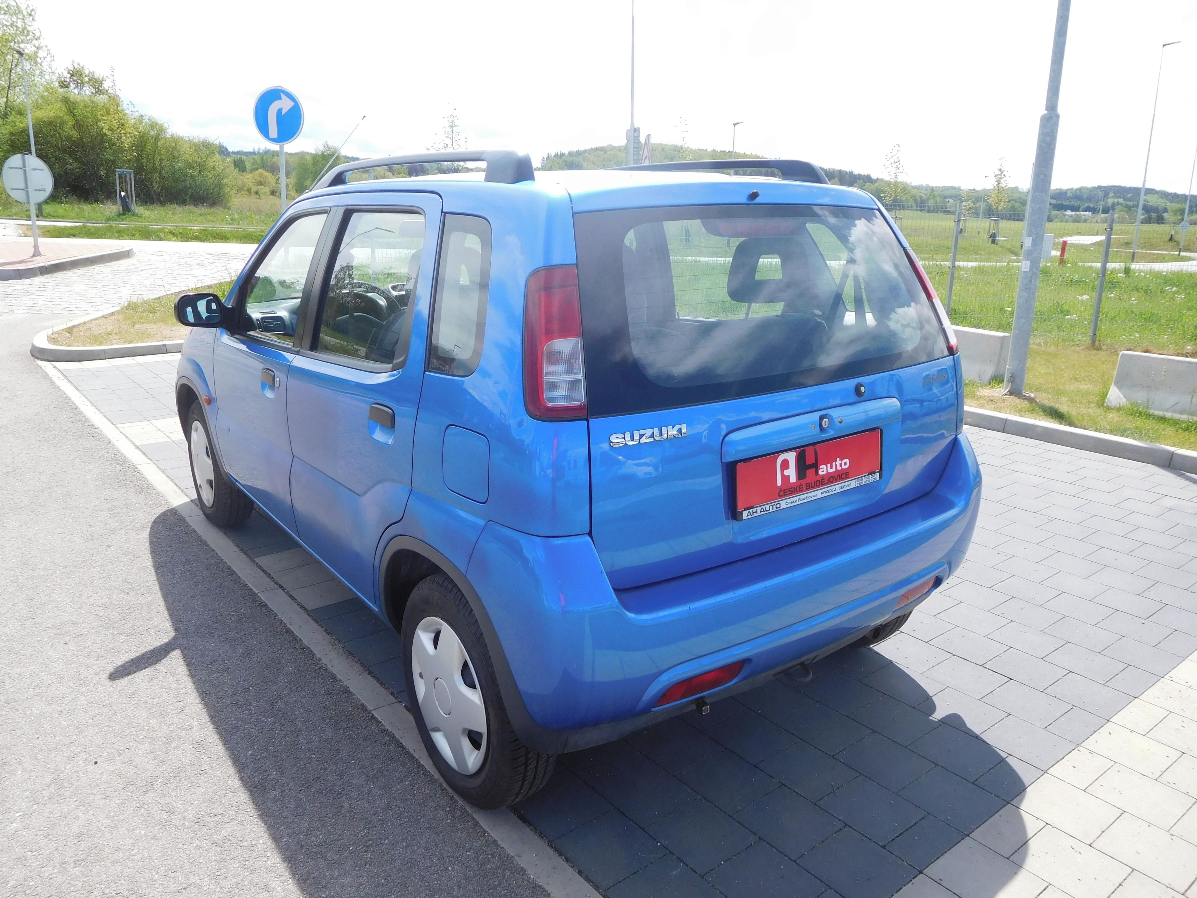Suzuki Ignis, 1.3i 16V 4WD, 61 kW, 4X4 - fotka 3