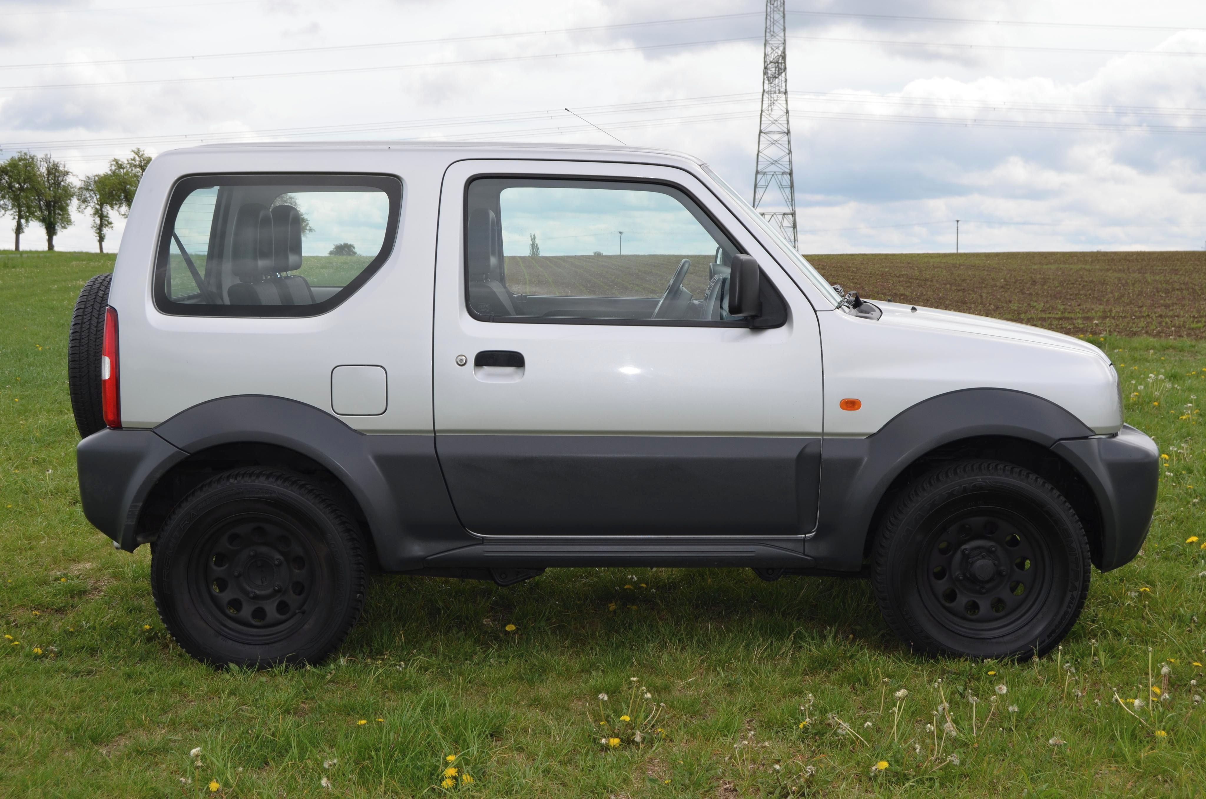 Suzuki Jimny - fotka 5