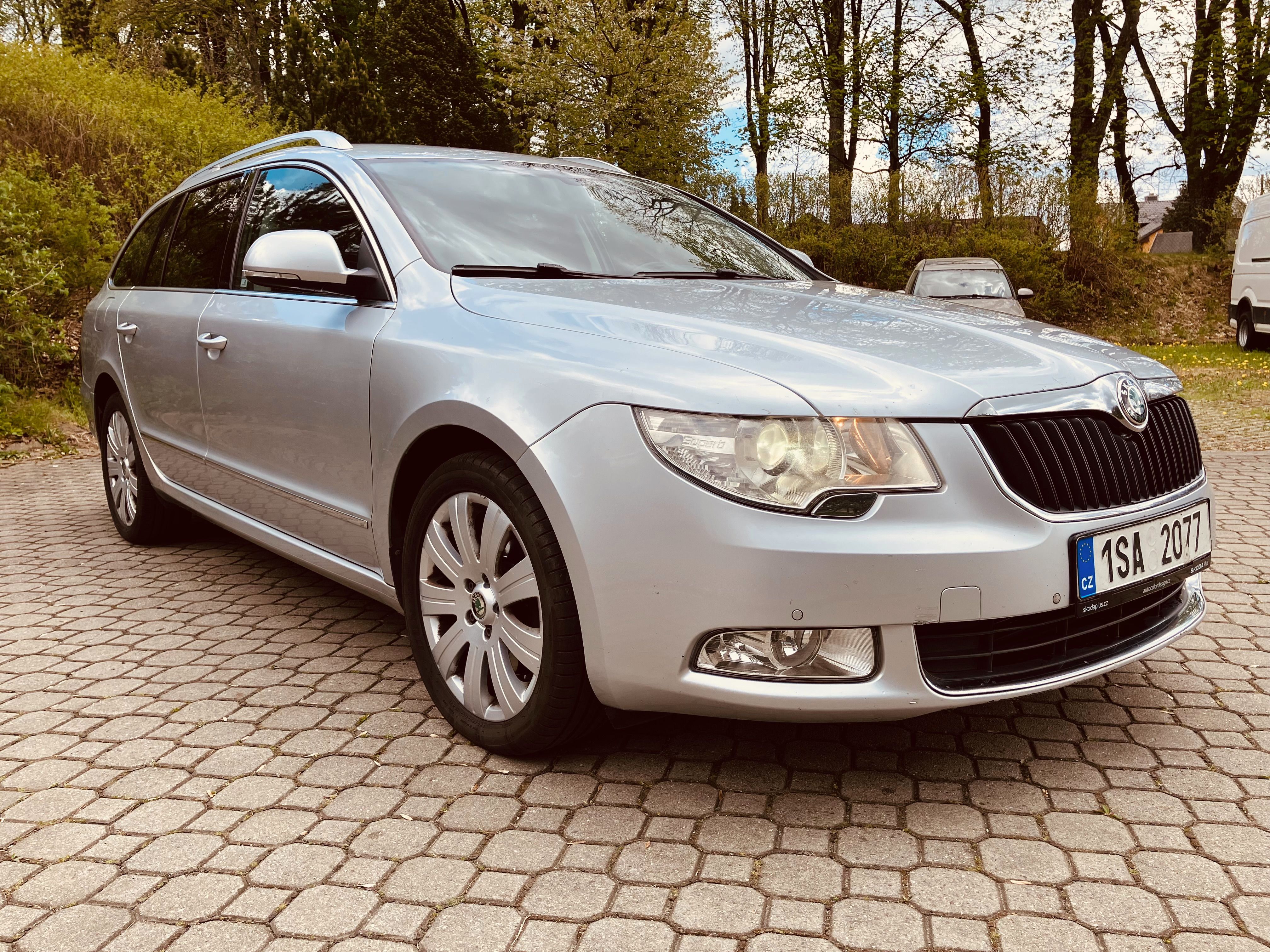Škoda Superb, Combi 2,0TDI/125kW 4X4 Exclusi - fotka 2