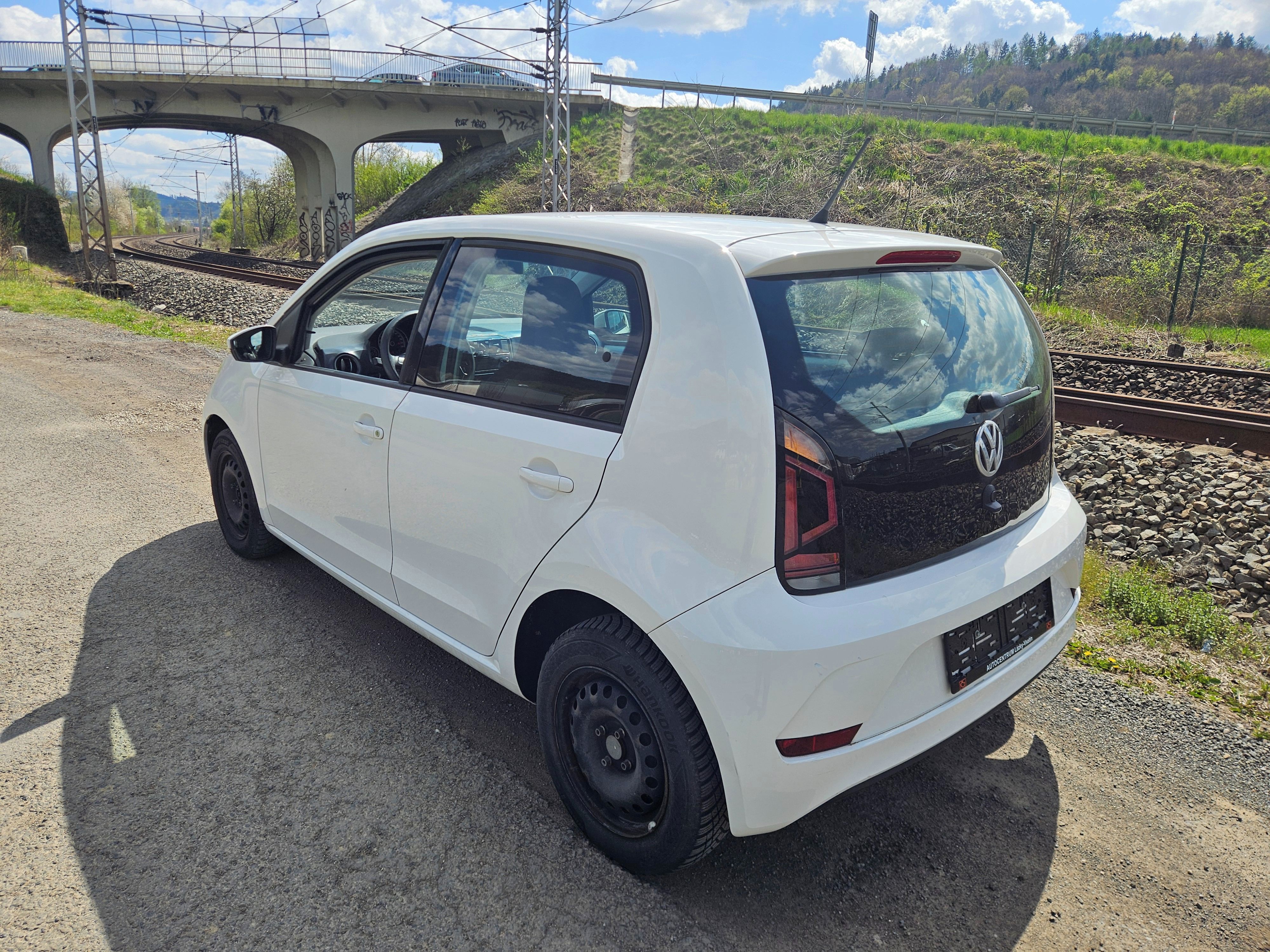 Volkswagen Up!, VW UP 2016, 58 000 km najeto - fotka 6