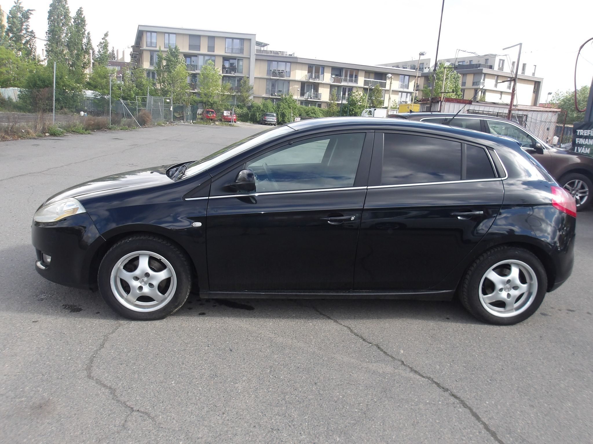 Fiat Bravo, 1,4i 88kW 2xKOLA !STK 05/2028 - fotka 2