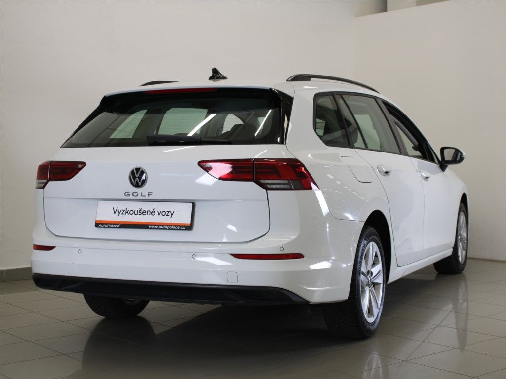 Volkswagen Golf, 1,0 TSi 81kW Life Var.128tkm.Č - fotka 3