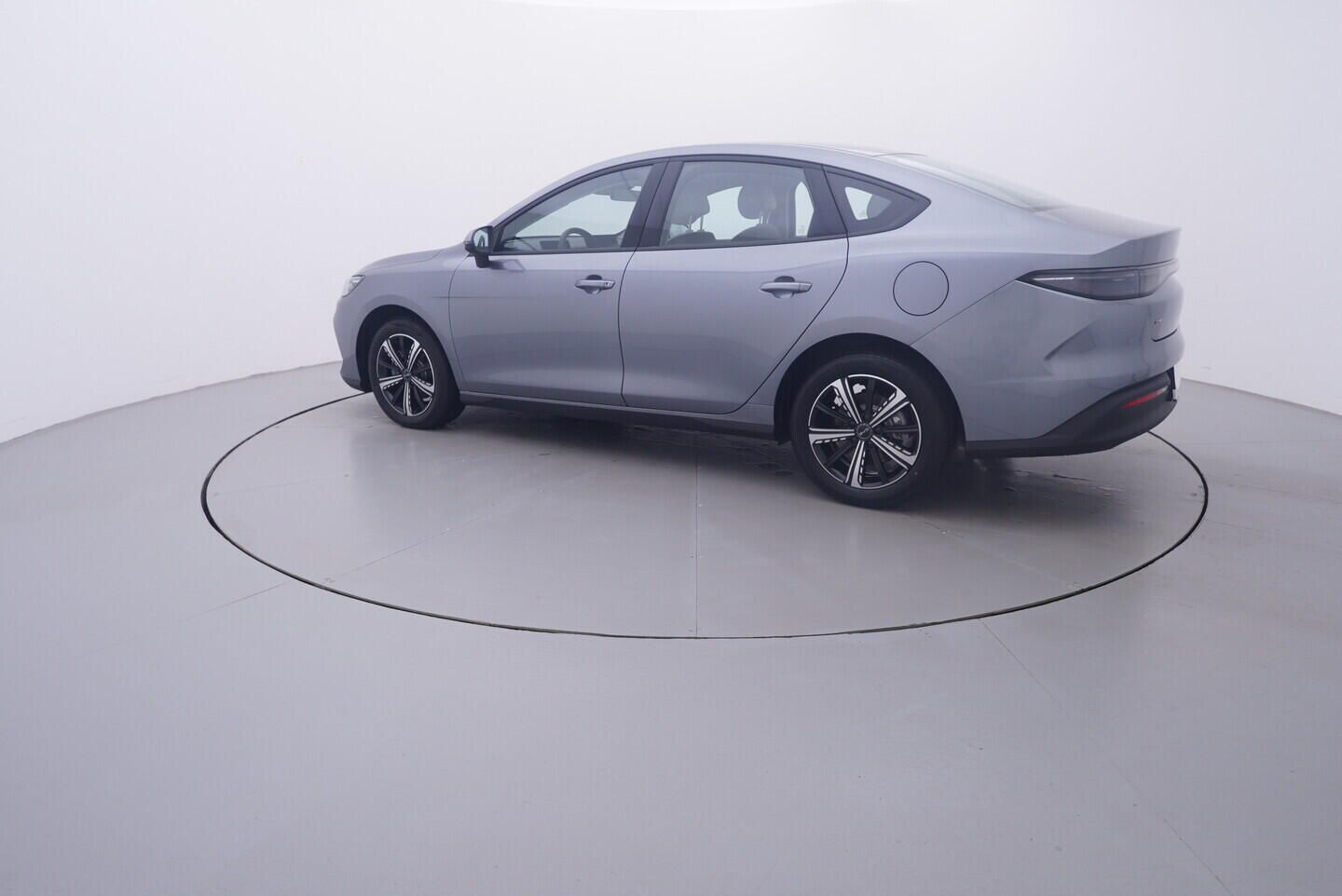 BYD Seal 5 DM-i, Comfort   kW - fotka 3