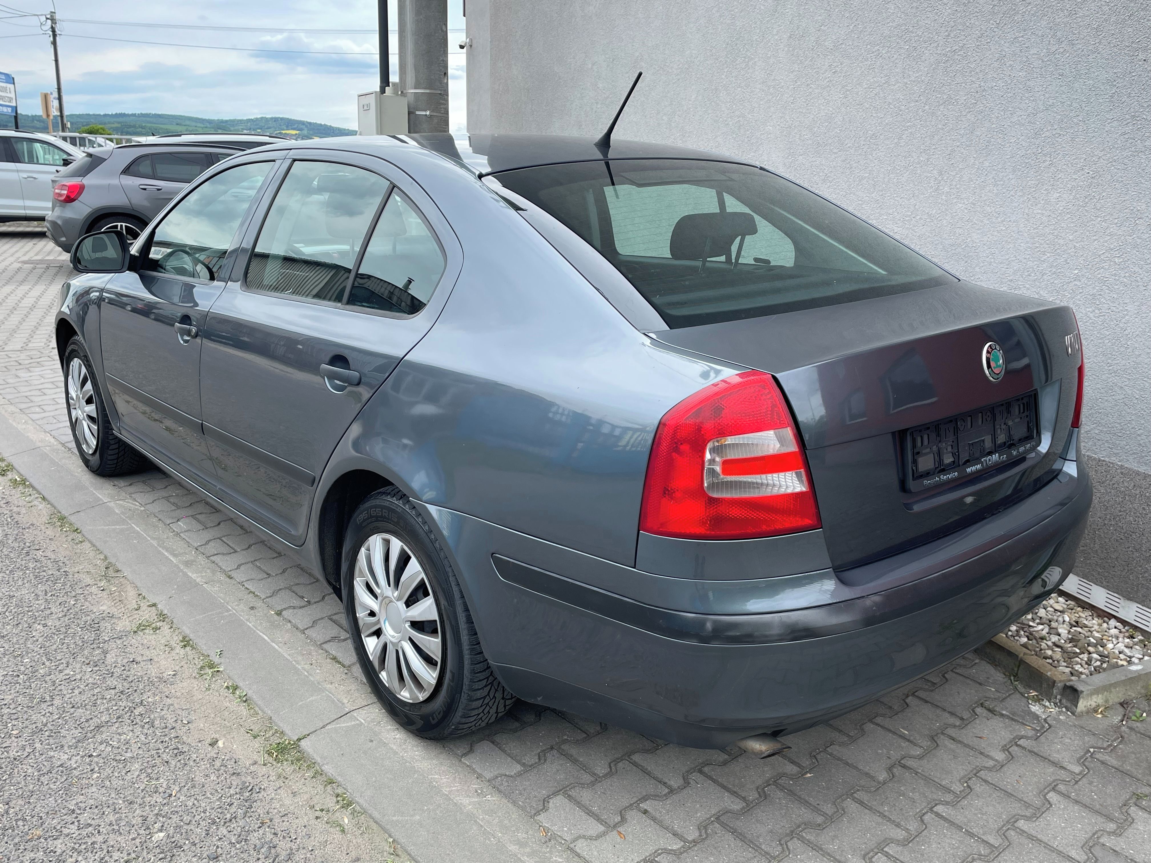Škoda Octavia, 1.4 16v 59kW Klima - fotka 3