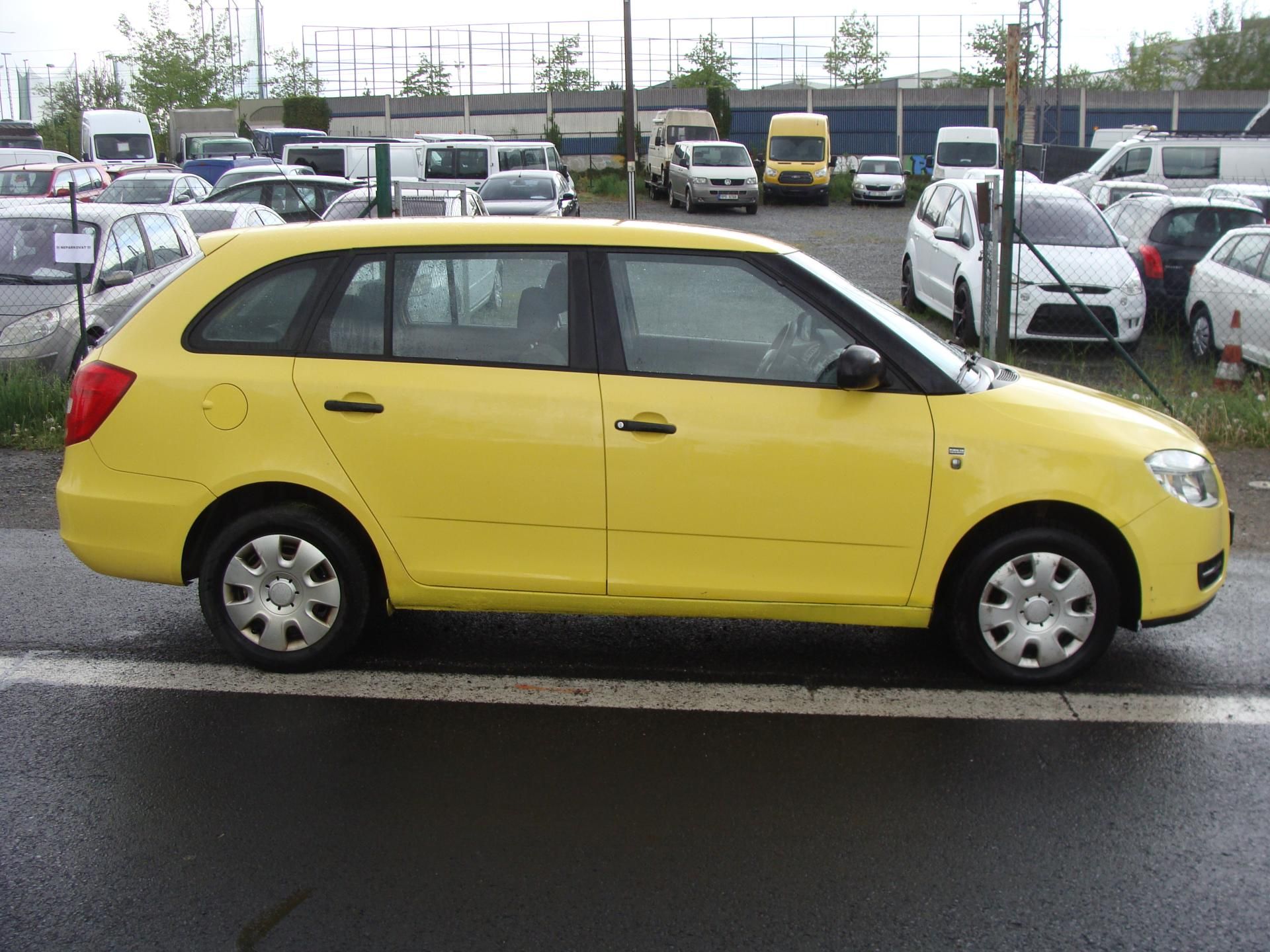 Škoda Fabia, 1.2 HTp, 51 kW, klima - fotka 6