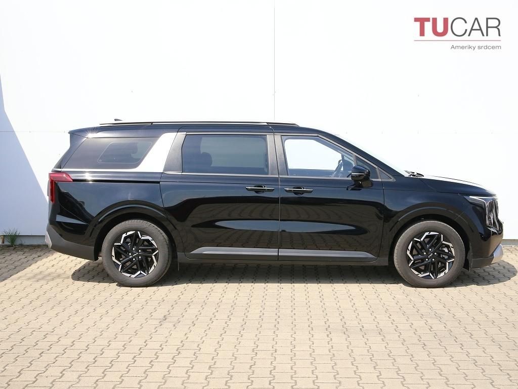 Kia Carnival, 2.2 Diesel Automat 6+3 místa - fotka 3