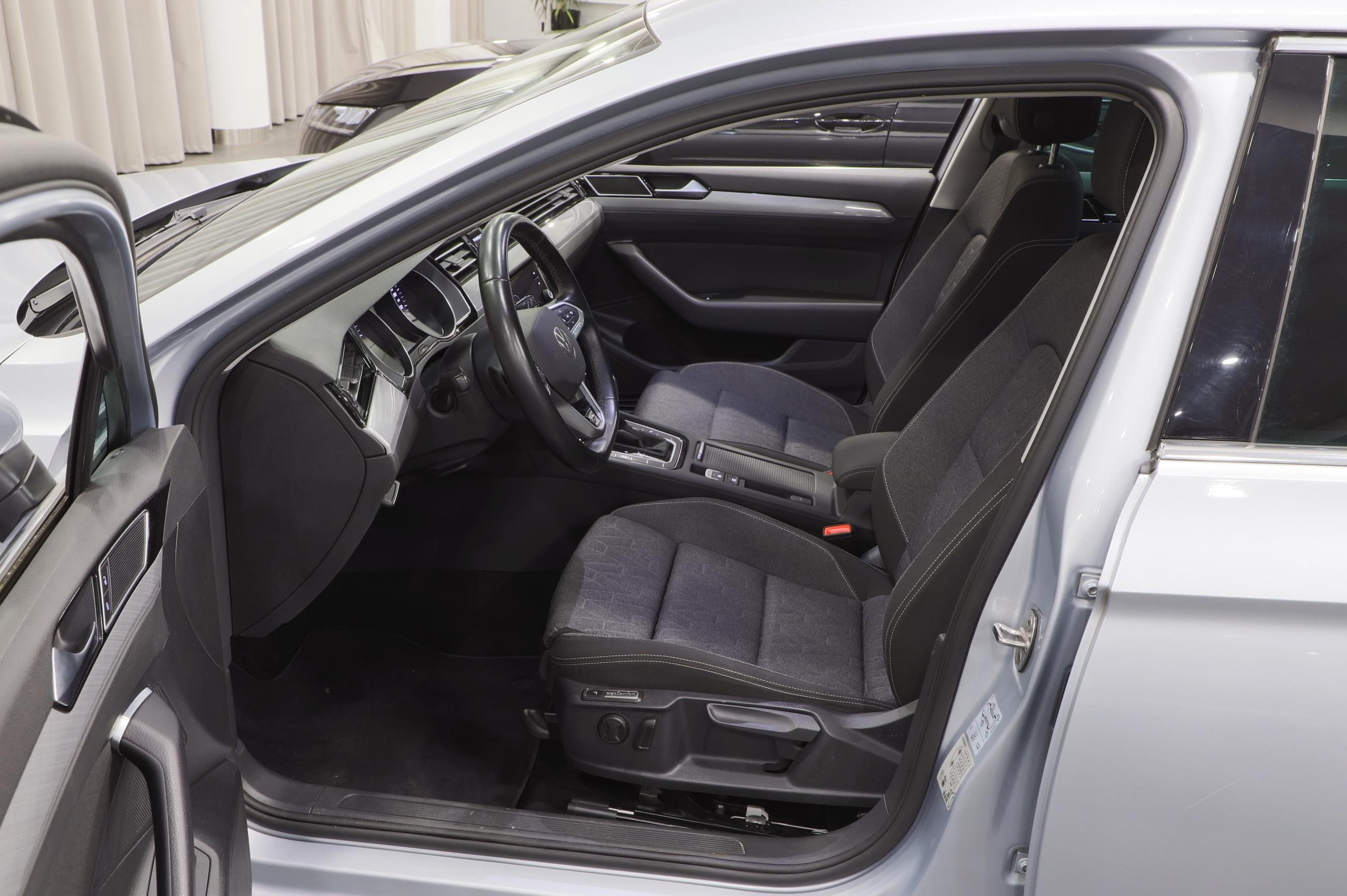 Volkswagen Passat Variant, 2.0 TDI 147kW DSG R-Line - fotka 5