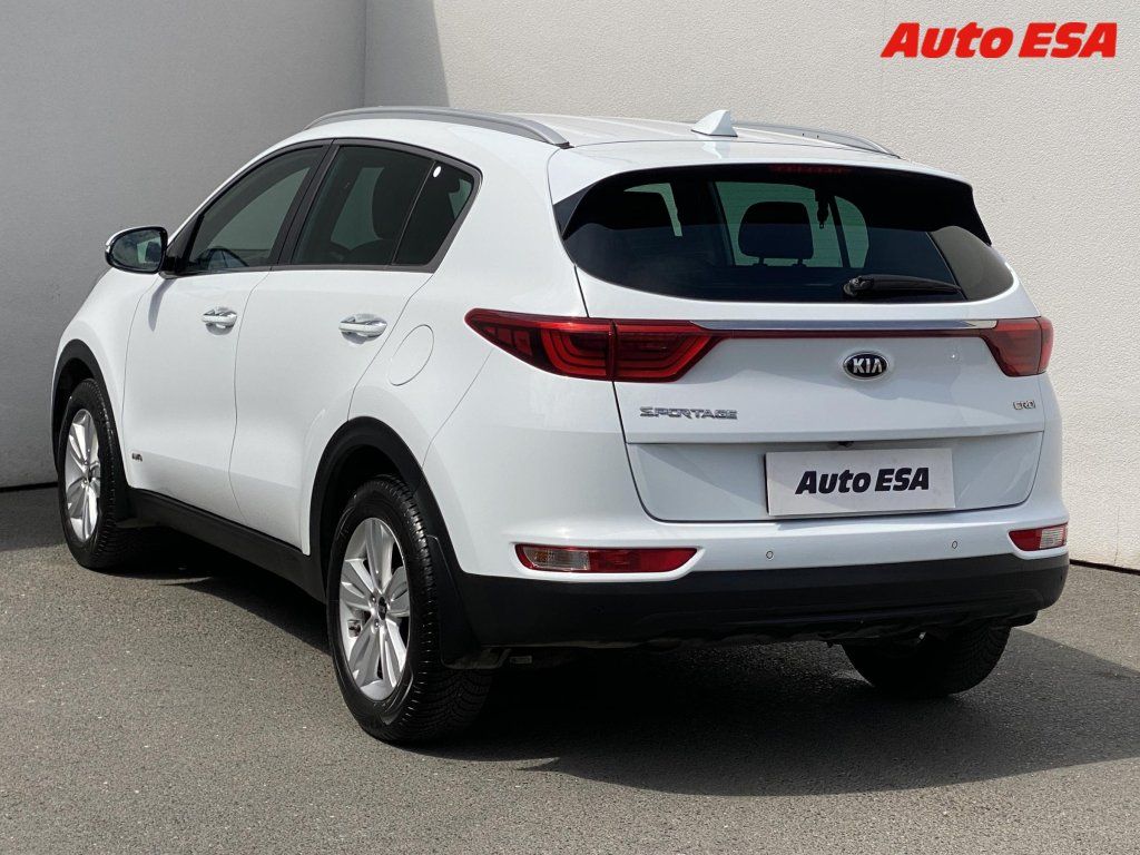 Kia Sportage, 2.0 CRDi 4x4,ČR,AT,navi - fotka 6