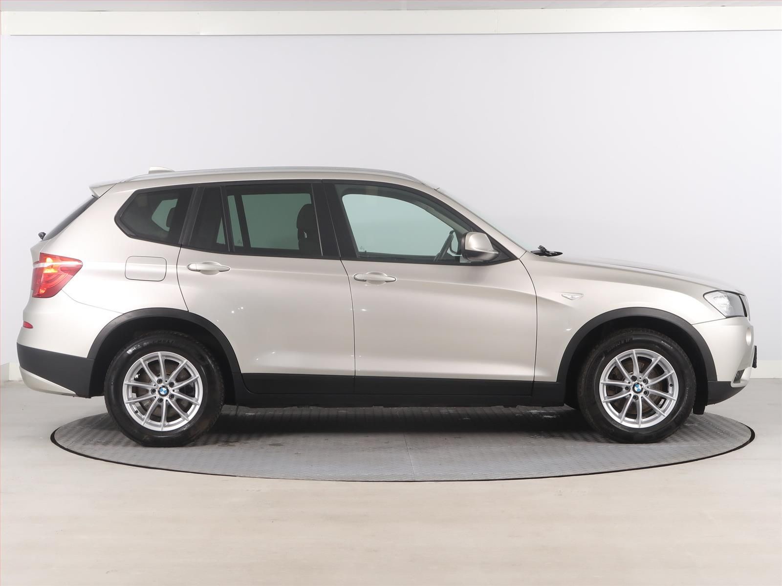 BMW X3, xDrive20d, 4X4, Kůže - fotka 6