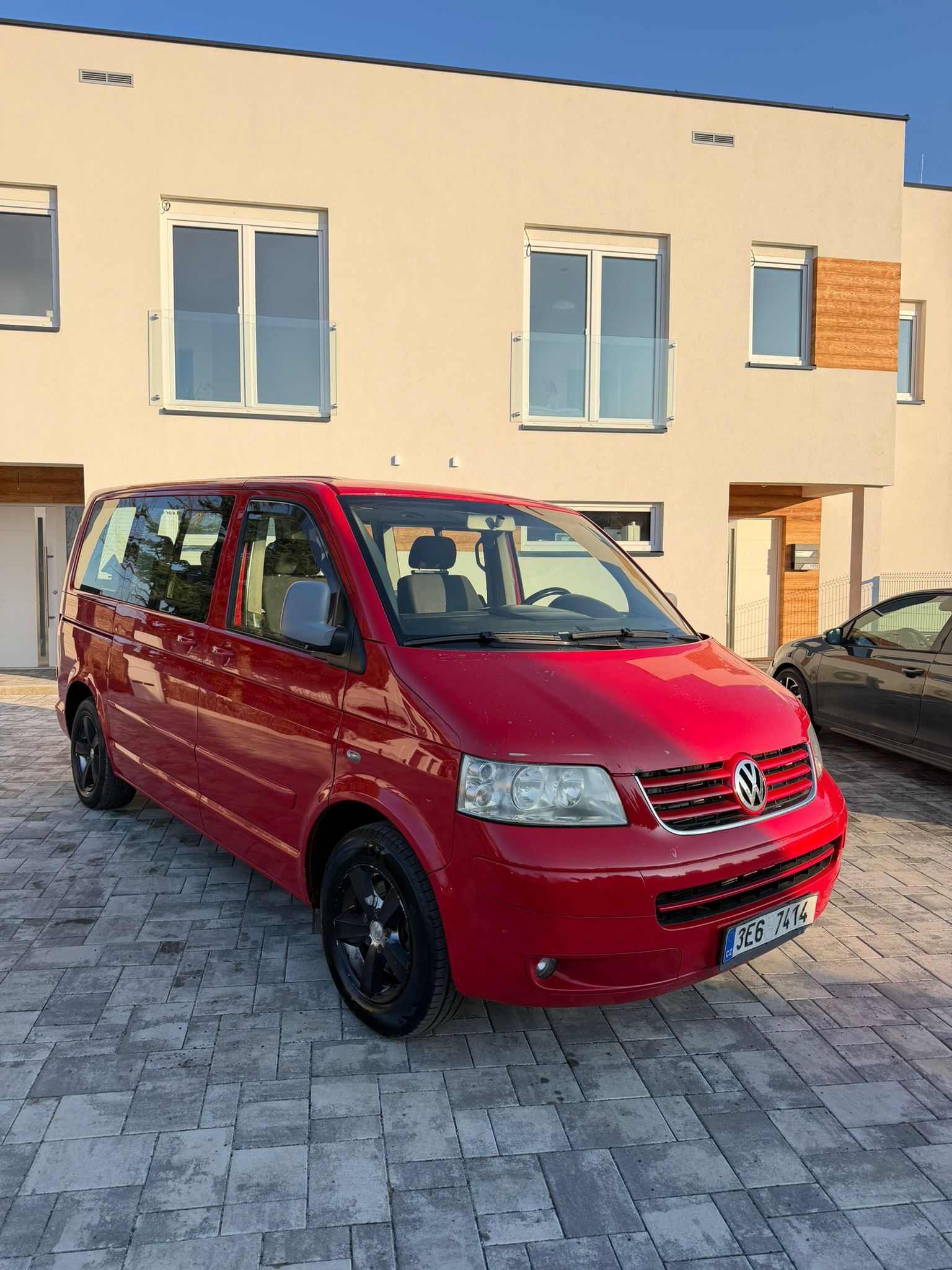 Volkswagen Multivan, 2.5 TDI 96 kW 7 míst webasto - fotka 2
