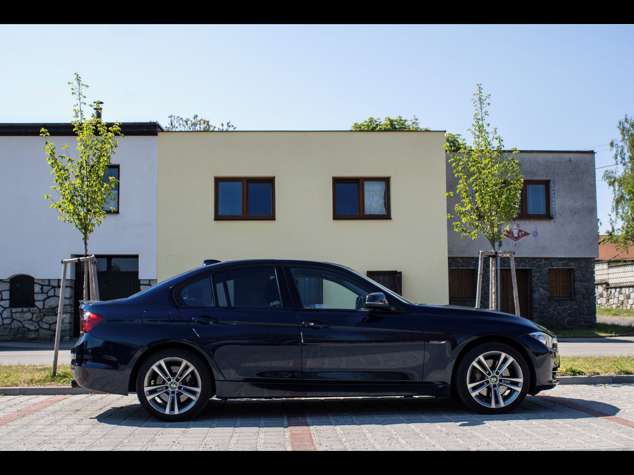 BMW Řada 3 - fotka 4