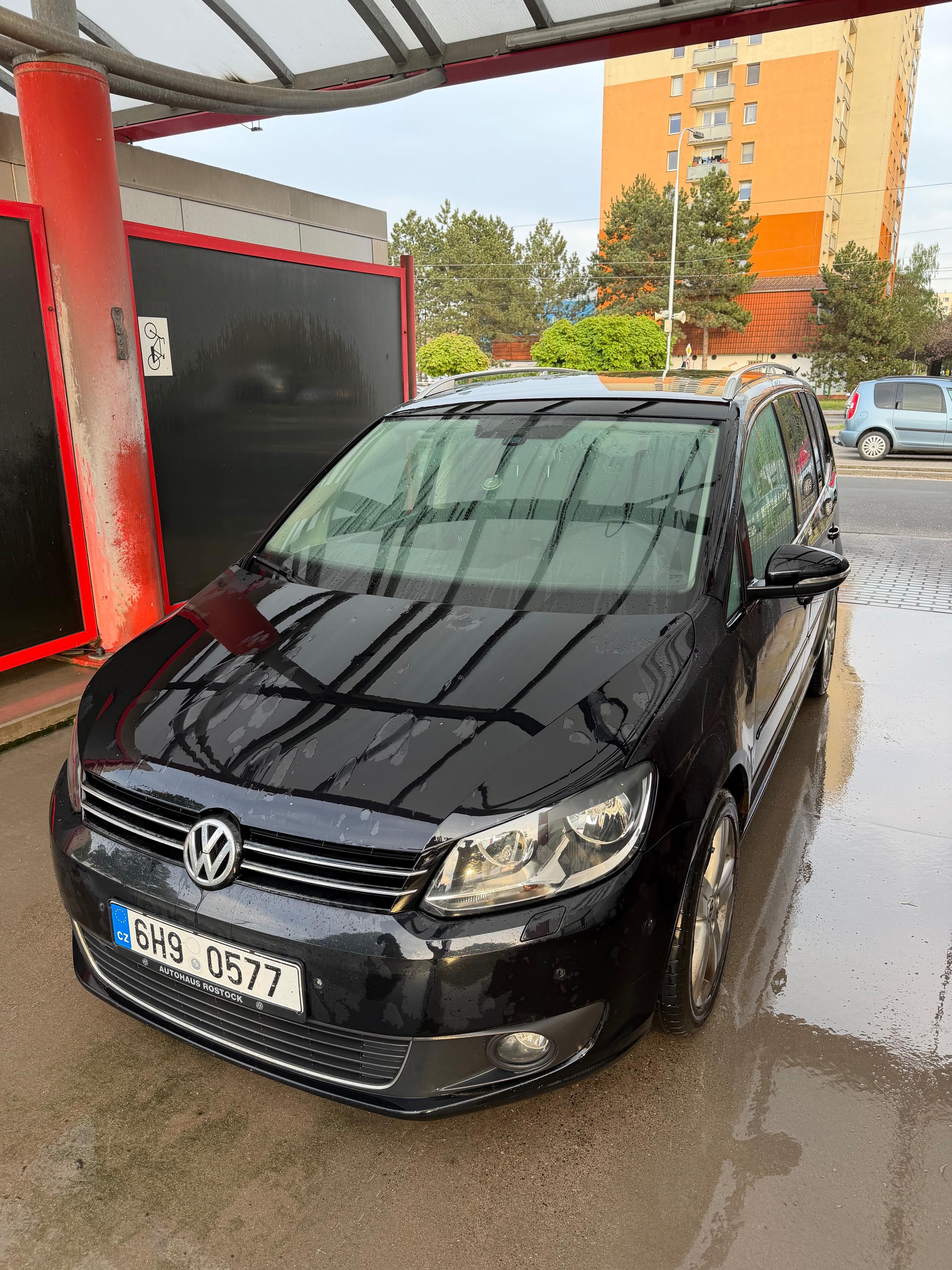 Volkswagen Touran, Spolehlivé rodinné auto s poct - fotka 6
