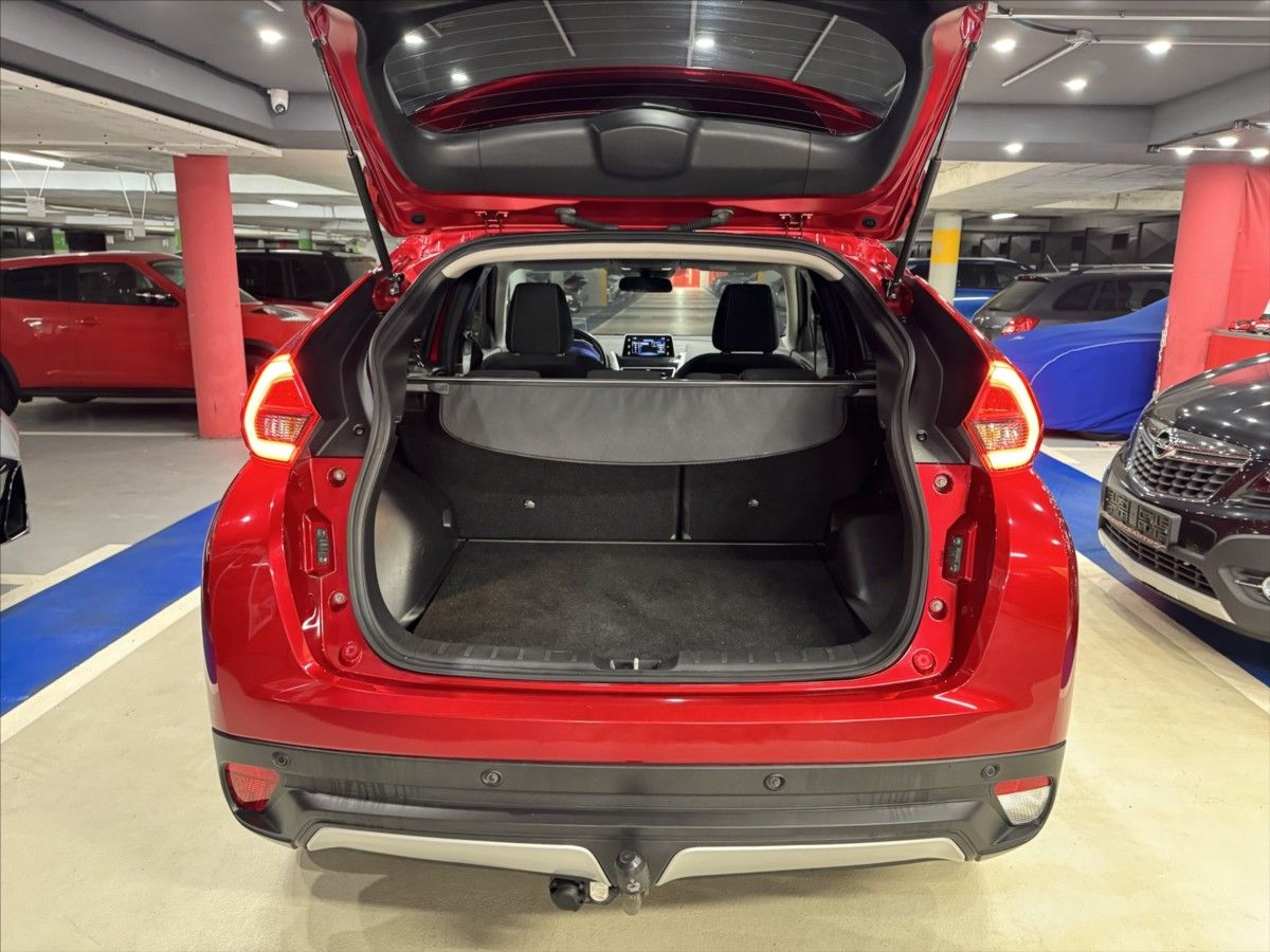 Mitsubishi Eclipse Cross, 1,5 i  INSTYLE+ - fotka 5