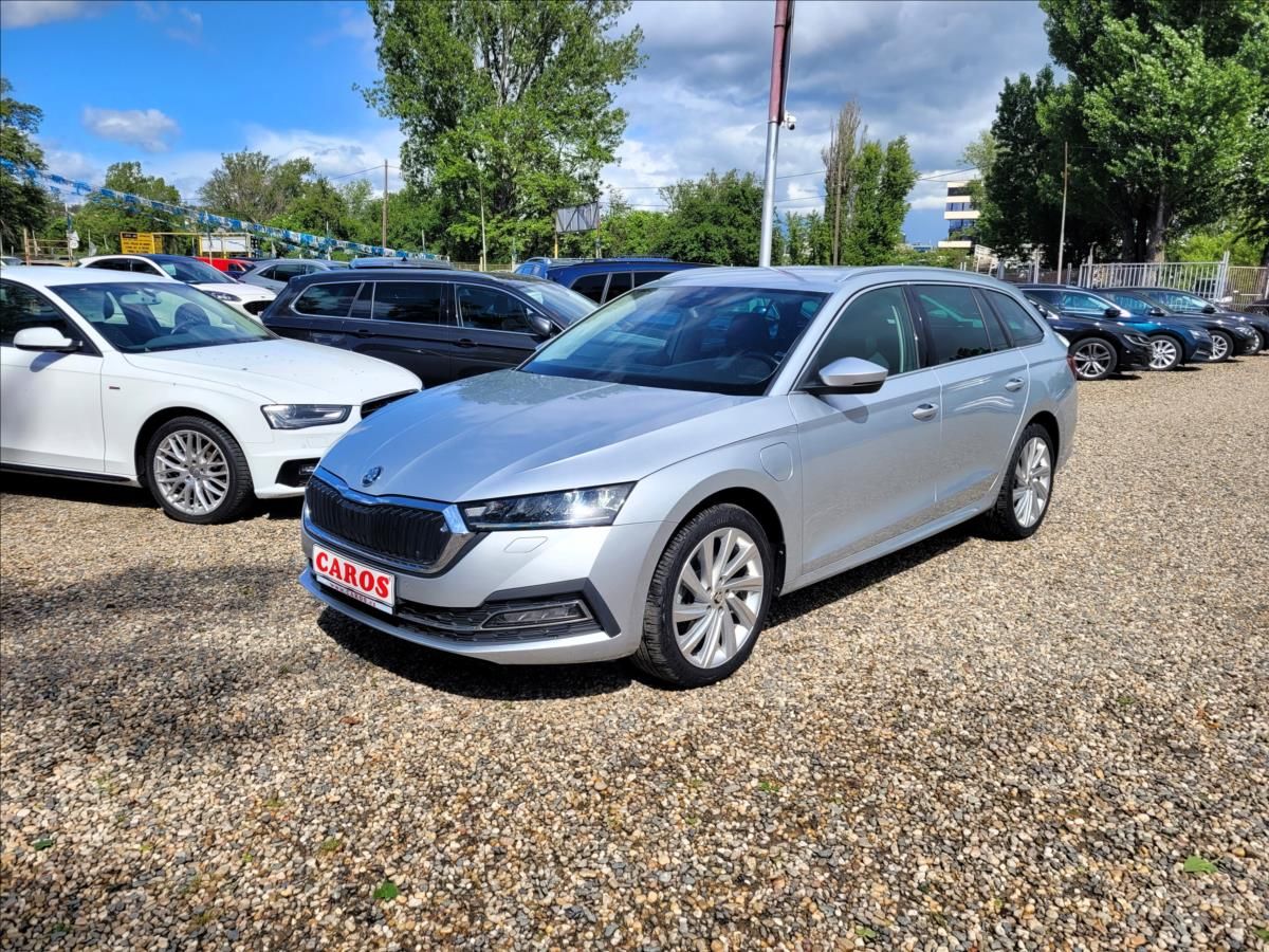 Škoda Octavia, 1,4 TSI,PHEV,DSG,Style,tažné