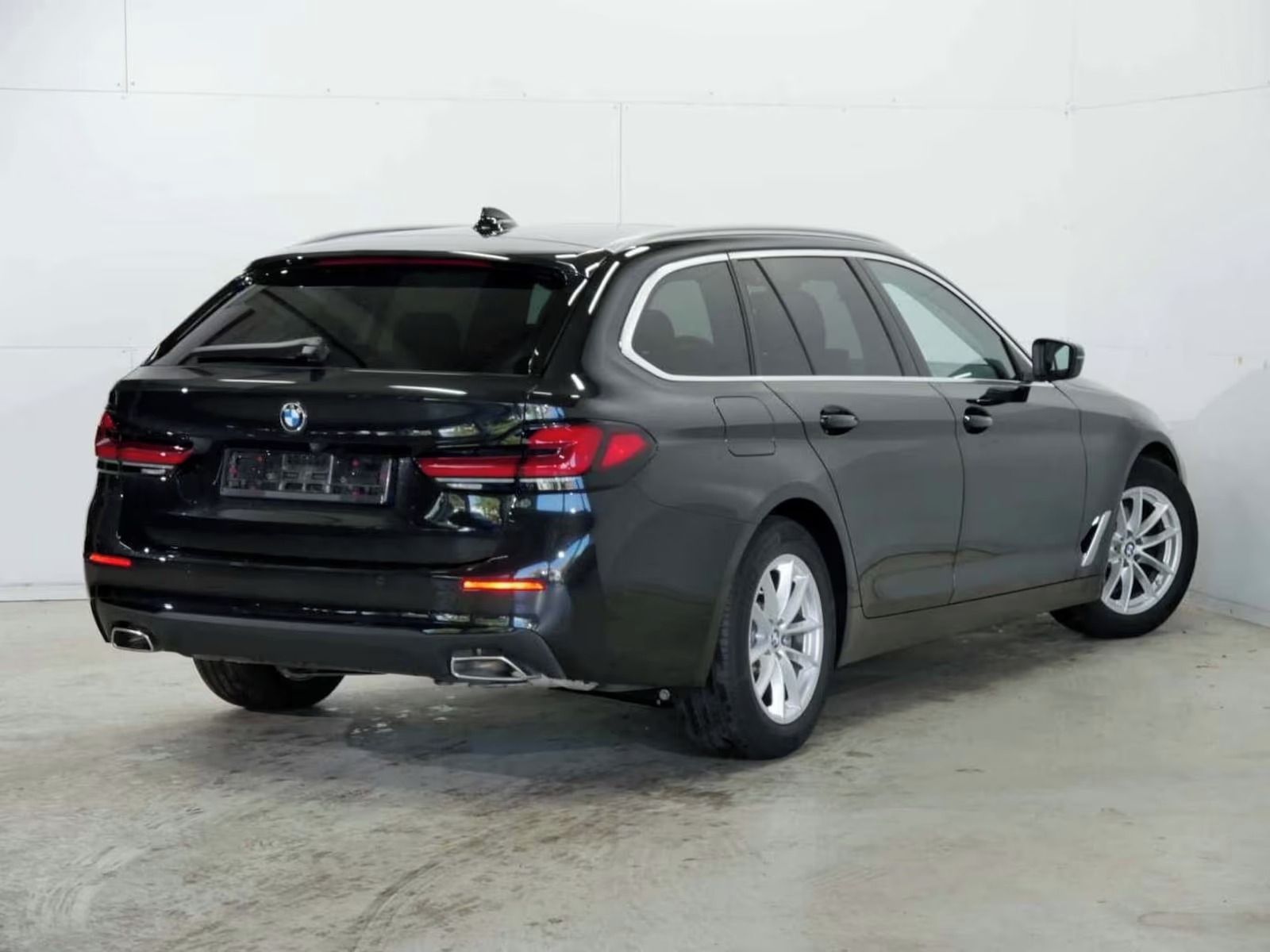 BMW Řada 5, 520 d Touring Sport*Kůže*Navi* - fotka 4
