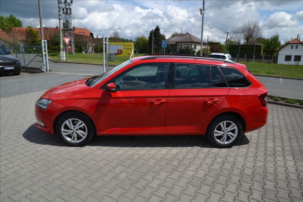 Škoda Fabia, 1,0 TSI DSG KLIMA TZ ACC NOVÁ - fotka 4