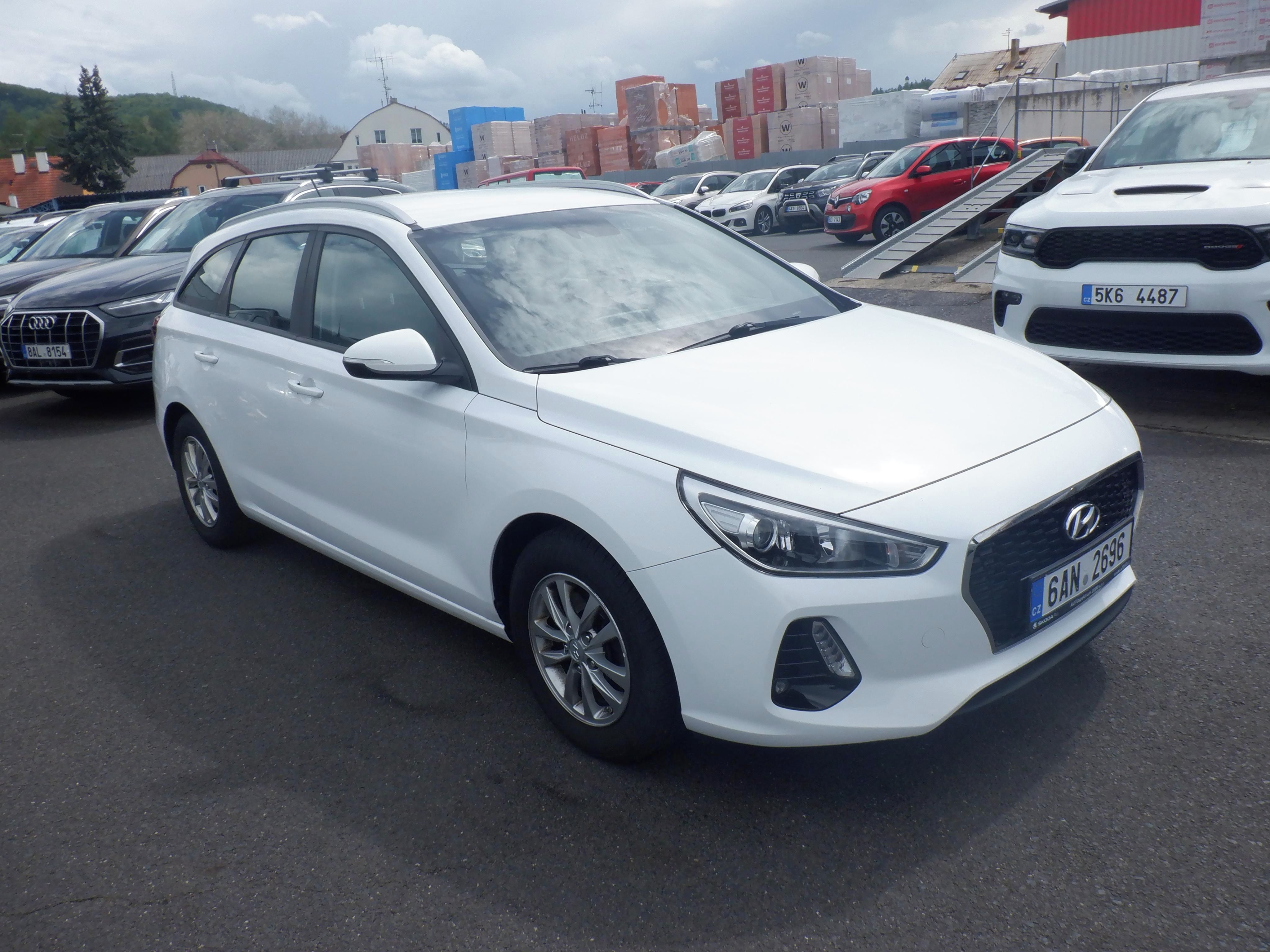 Hyundai i30, 1.0 T-GDI Komfort,ČR - fotka 3