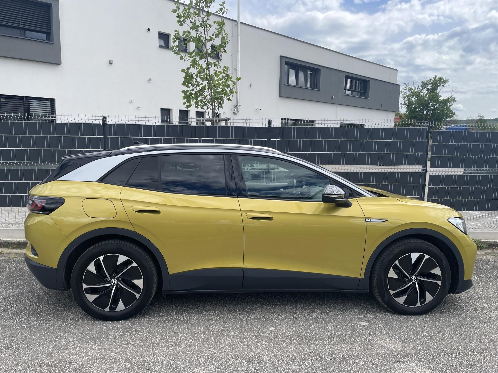 Volkswagen ID.4, 1.ST EDITION 150kW - 77KWh - fotka 6