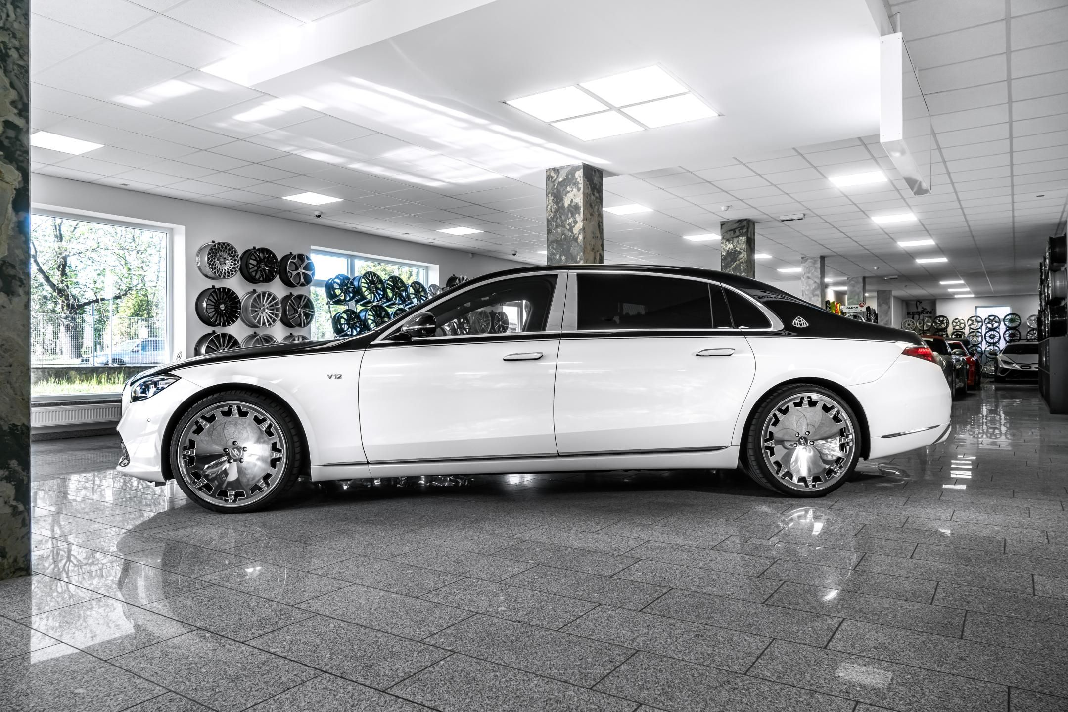 Mercedes-Benz Třídy S, S 680 MAYBACH FIRSTCLASS/BURM/ - fotka 3