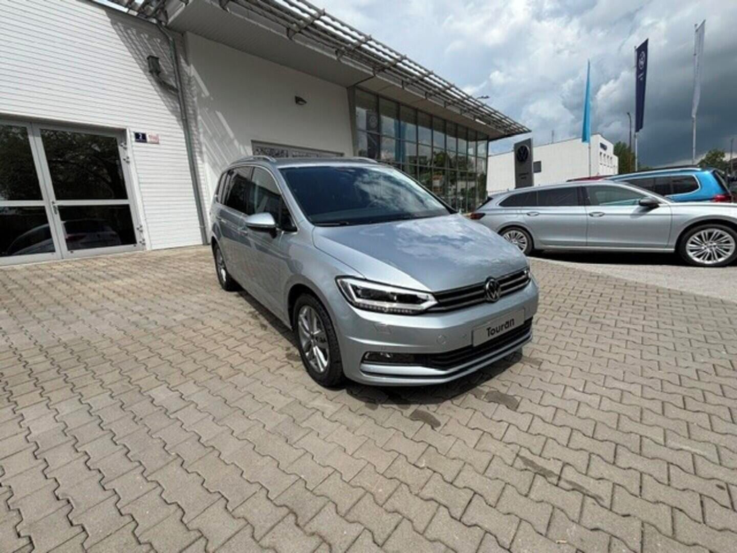 Volkswagen Touran, People 1,5 TSI EVO2 7DSG 110 k - fotka 2