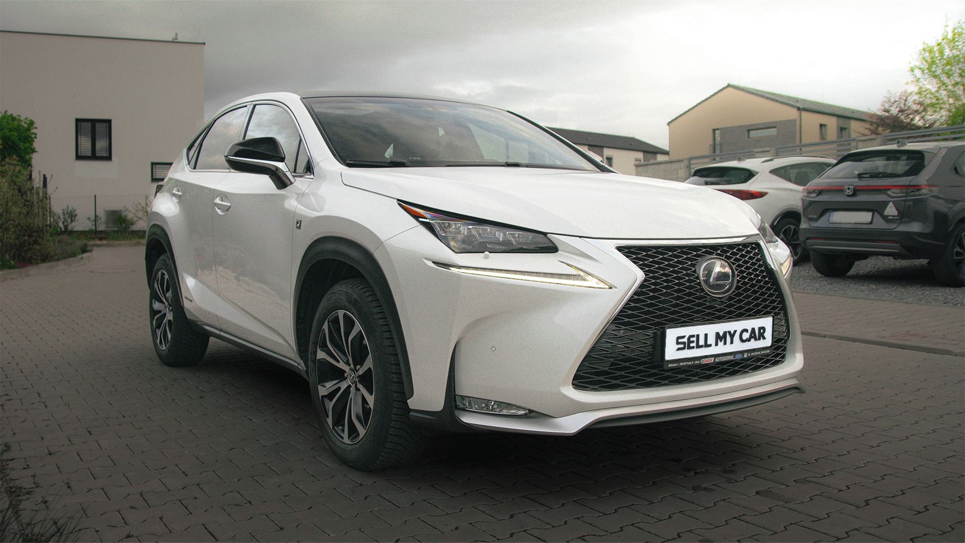 Lexus NX 300h, F SPORT 2,5/114kW 4x4 Panorama - fotka 3