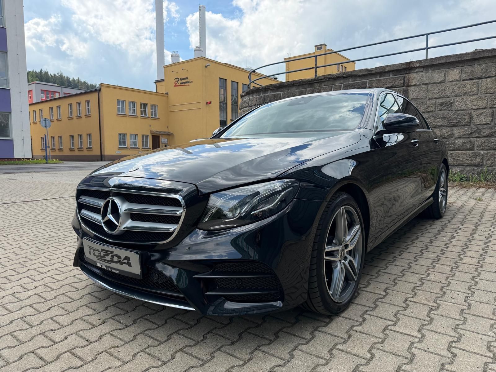 Mercedes-Benz Třídy E, E220 AMG 4- matic / dědictví /