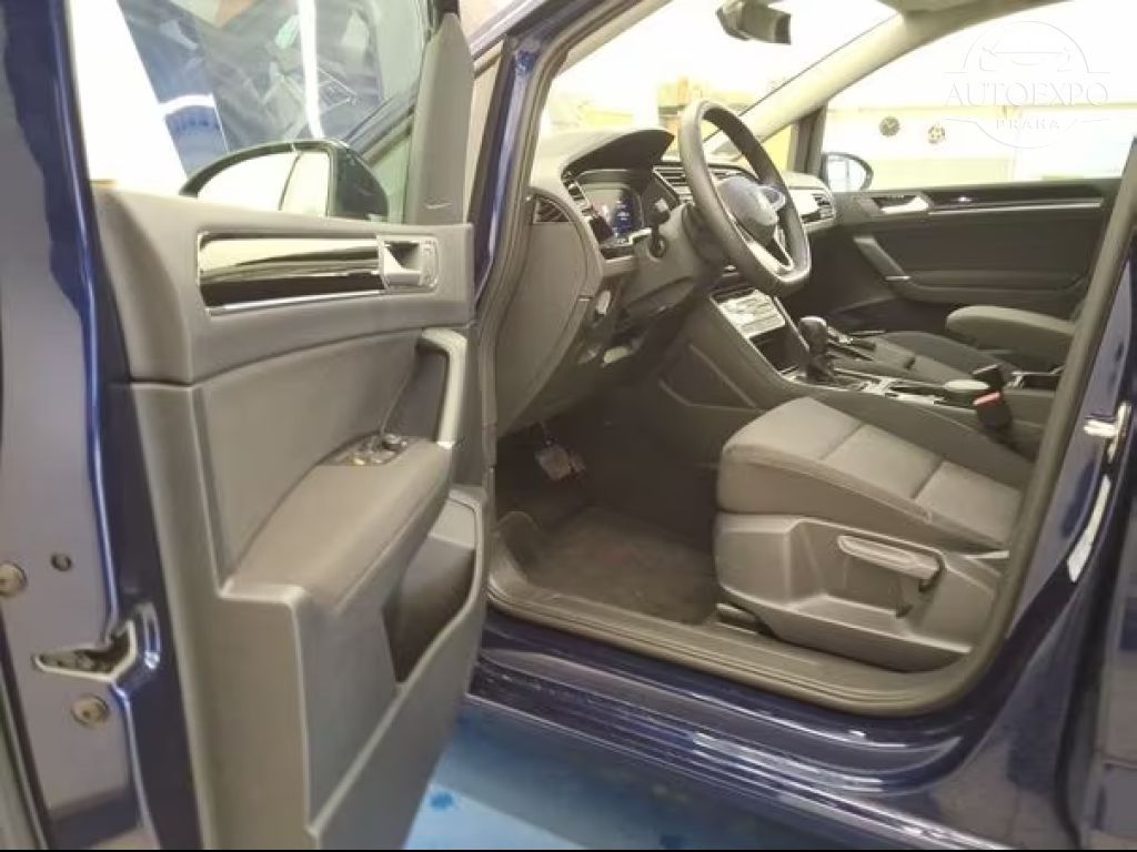 Volkswagen Touran, 2.0 TDI DSG Comfortline Panora - fotka 3