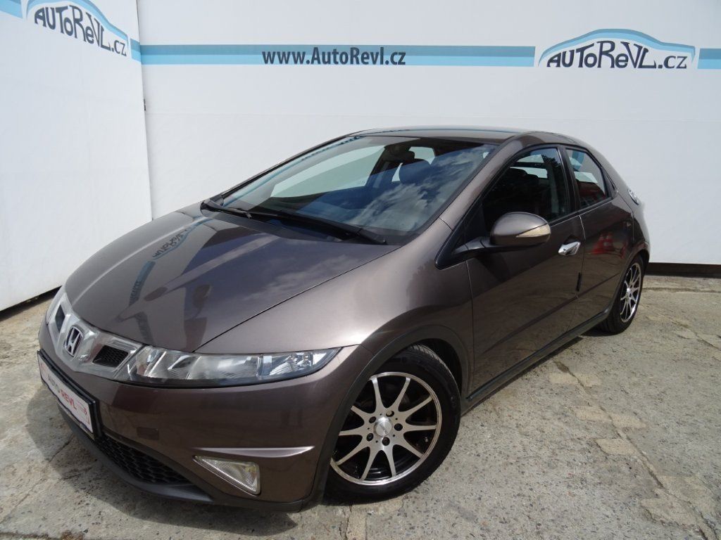 Honda Civic, 1.4i,73kW,NovéČR,klima - fotka 2