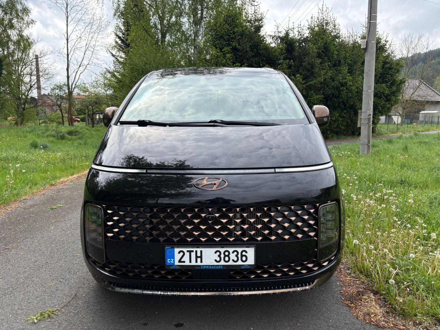 Hyundai Staria, 2.2CRDi 1.mCZ DPH CZ 4x4 Tažné - fotka 2