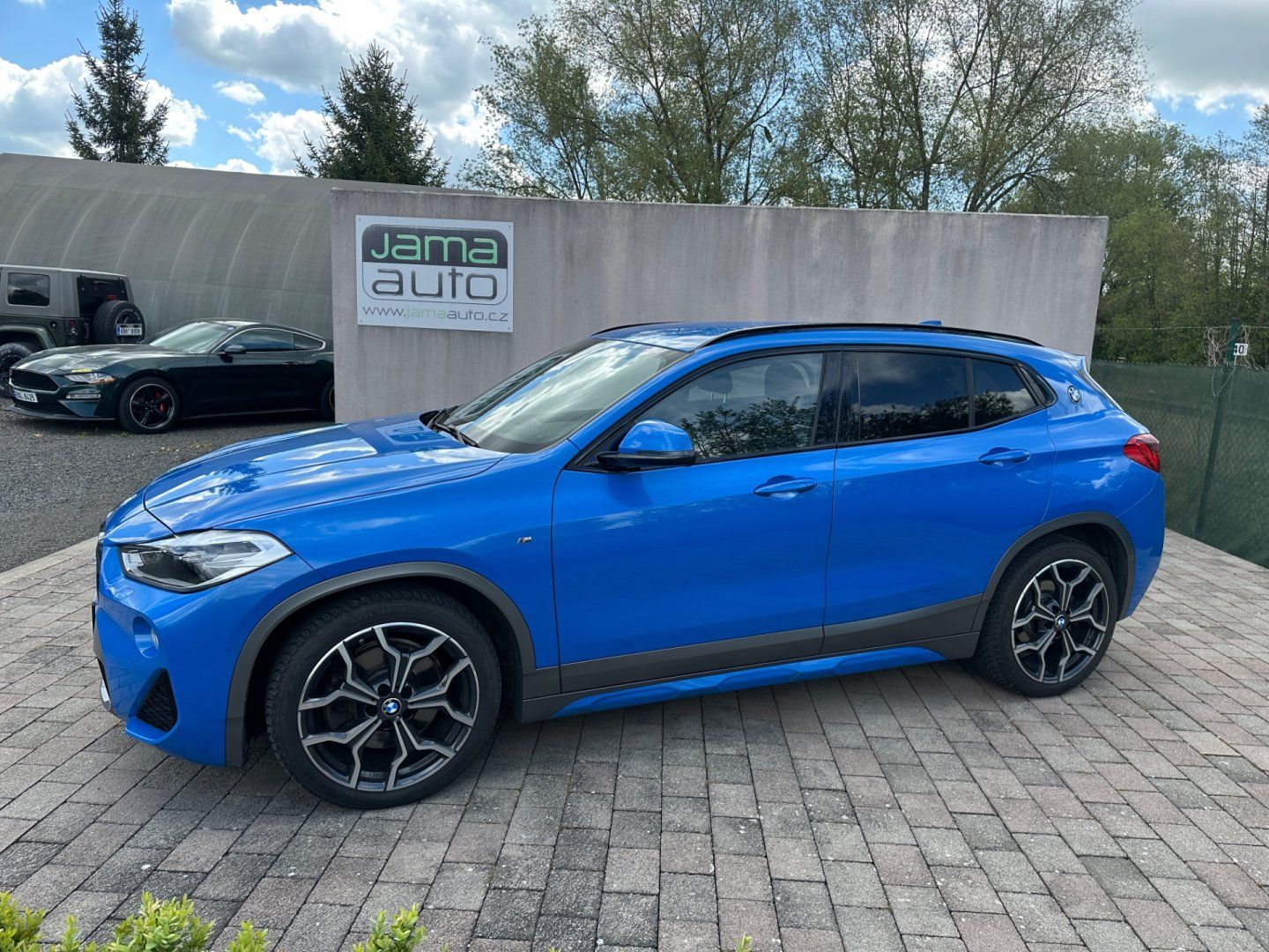 BMW X2, 2,0d 140kW 4x4 M-PACKET TAŽNÉ - fotka 3