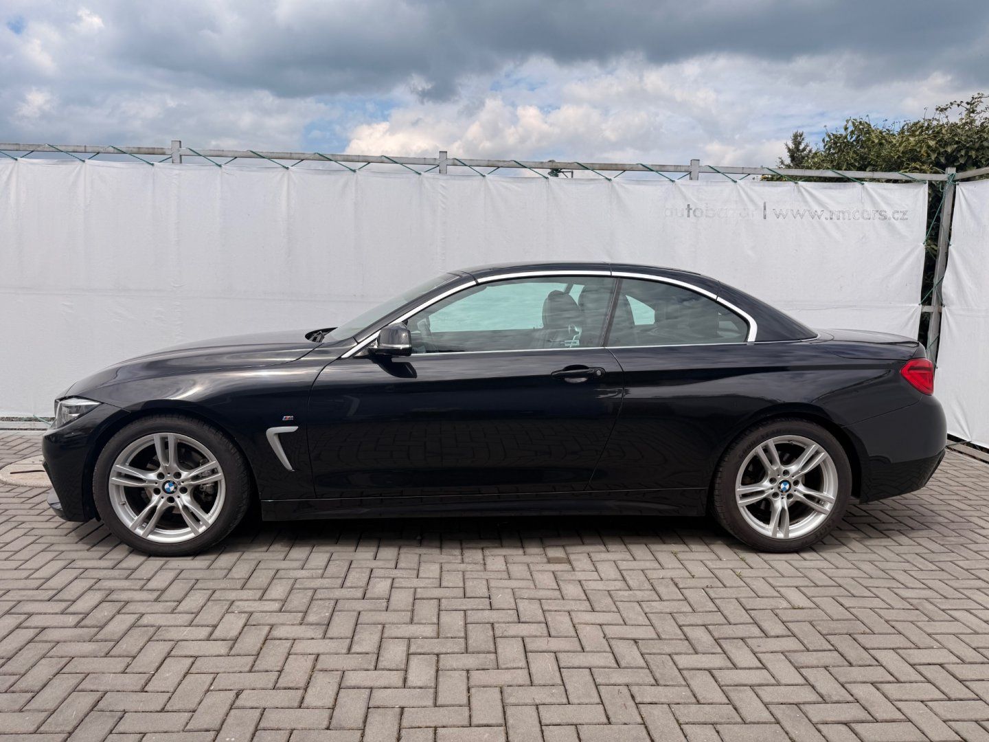 BMW Řada 4, 420d *CABRIO*M-PACKET*HARMAN* - fotka 4