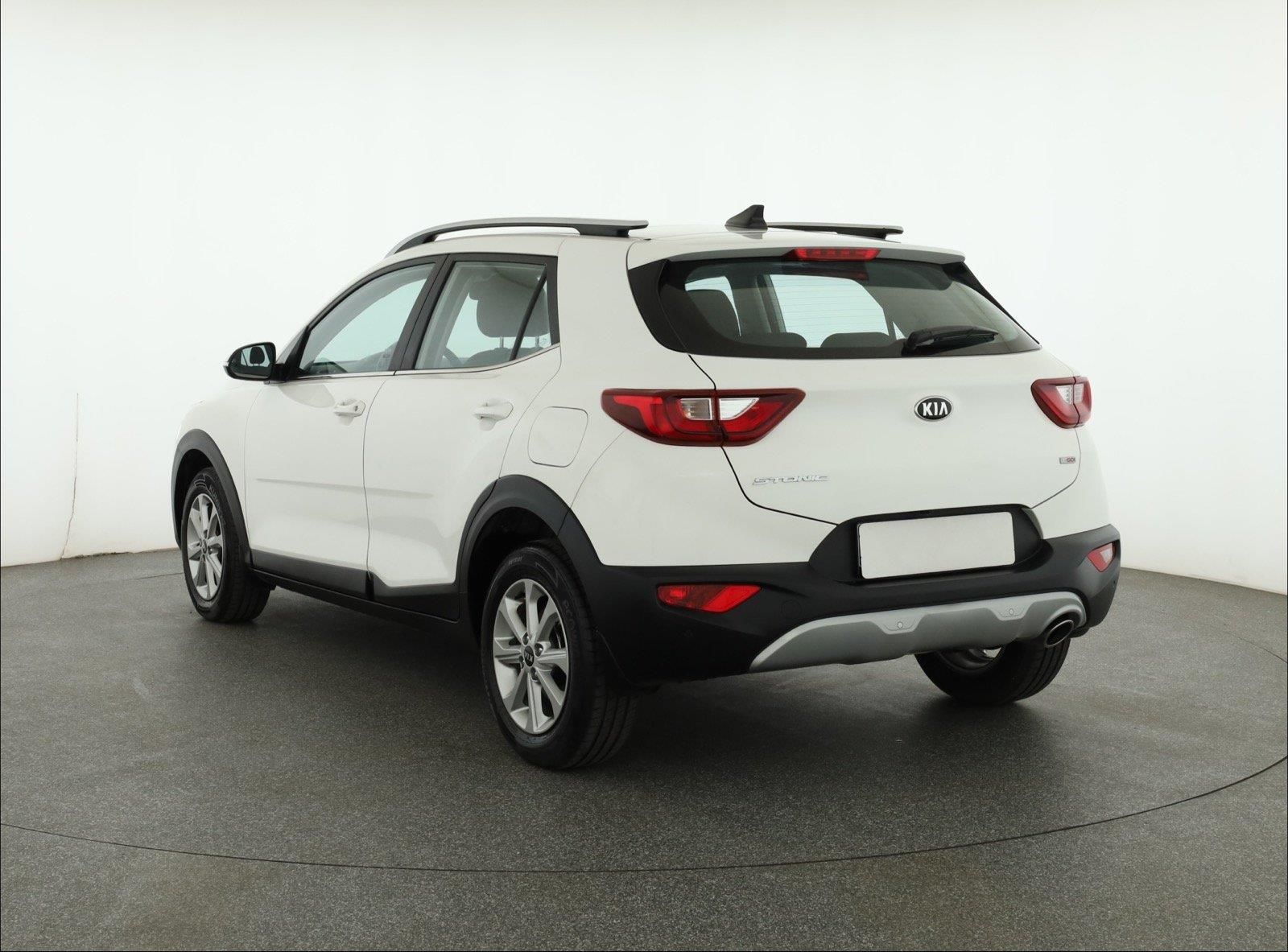 Kia Stonic, 1.0 T-GDI, Automat, ČR,1.maj - fotka 4