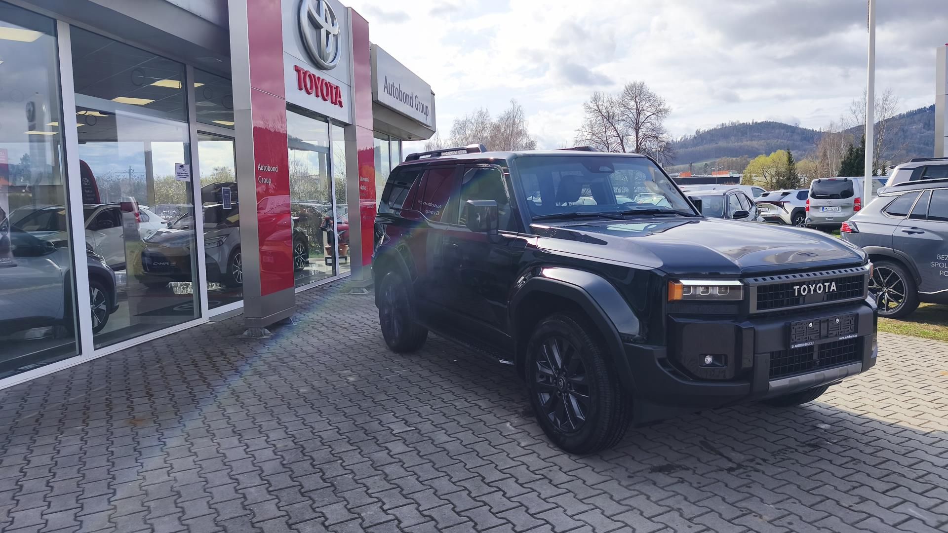 Toyota Land Cruiser, 2.8 DIESEL MHEV EXECUTIVE SKYV - fotka 3