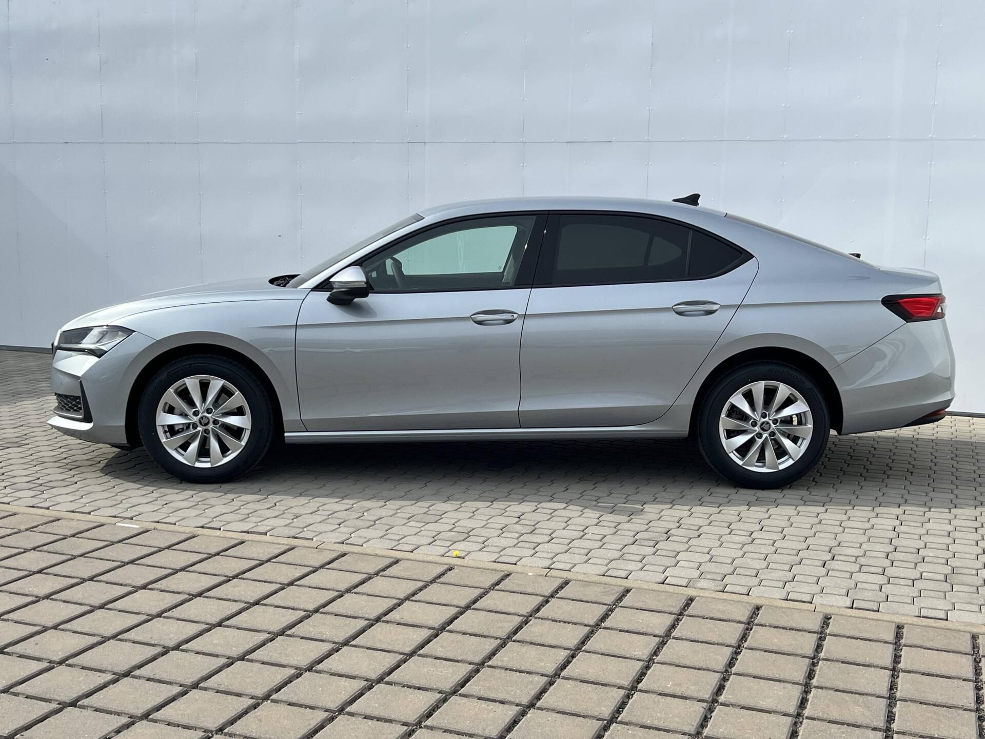 Škoda Superb, Selection 7DSG 2,0TDI - fotka 2